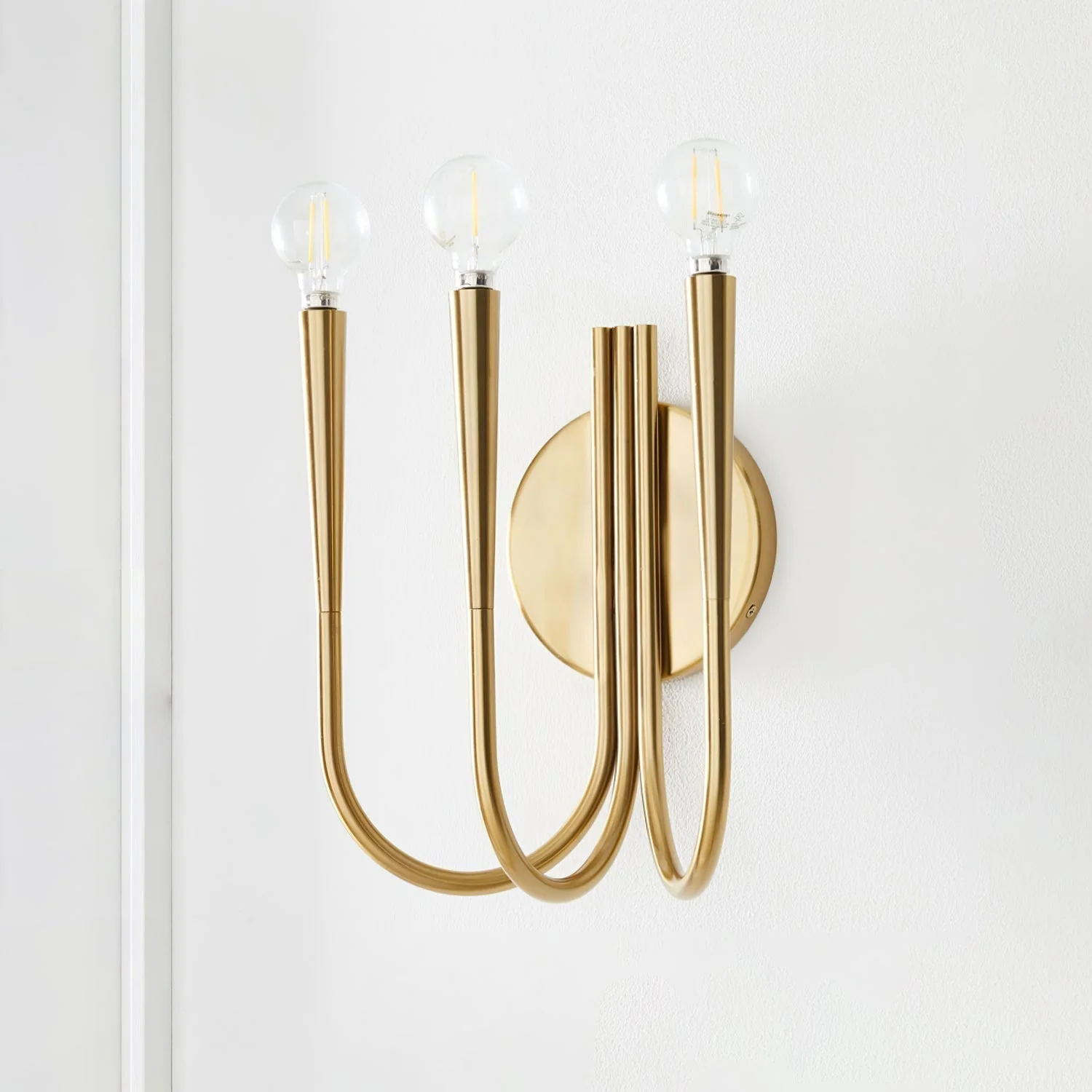 Swoop Premium Elegance Arm Glass Wall Lamp - Image 7
