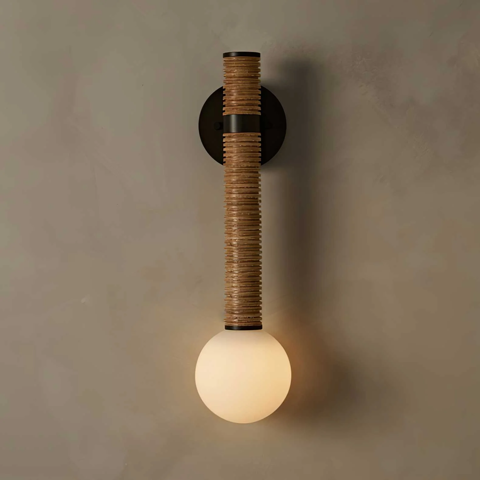 Sylvia Minimalist Wall Lamp - Image 6