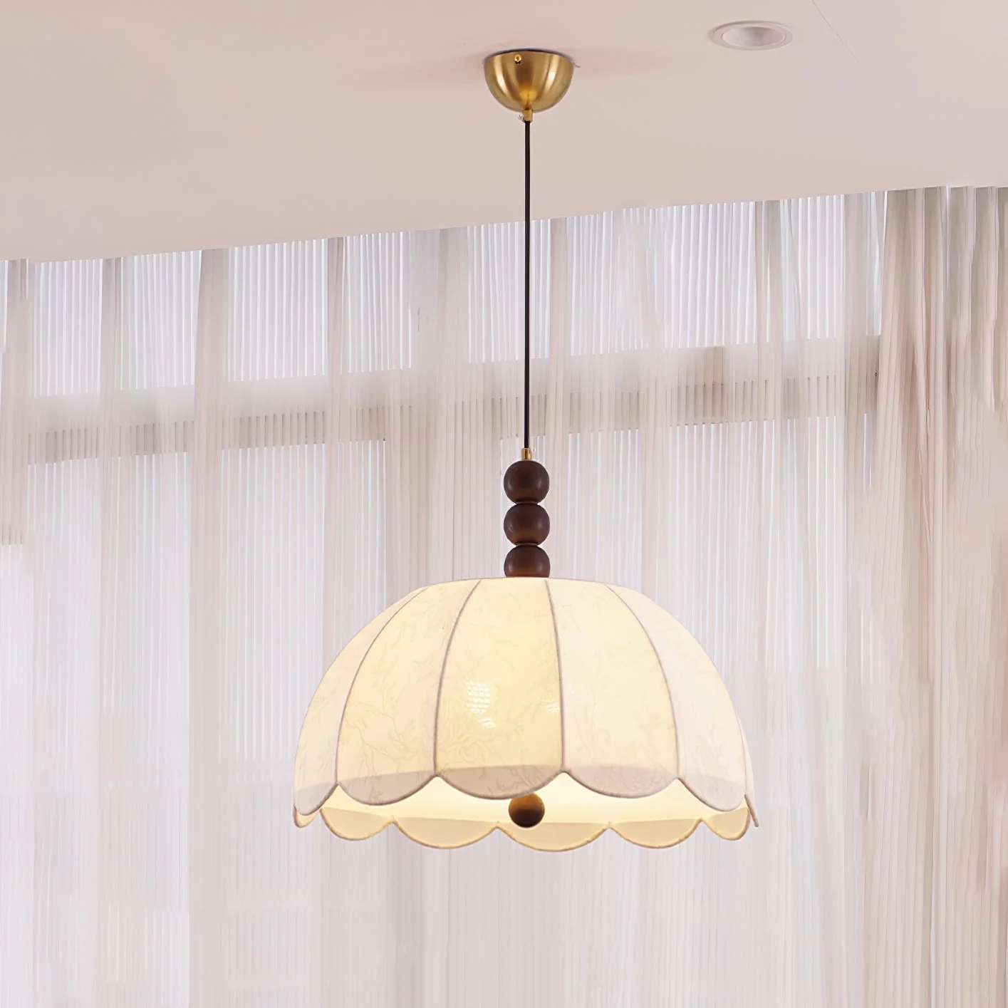 Syphaen Traditional Blossom Fabric Wood Pendant Light - Image 19