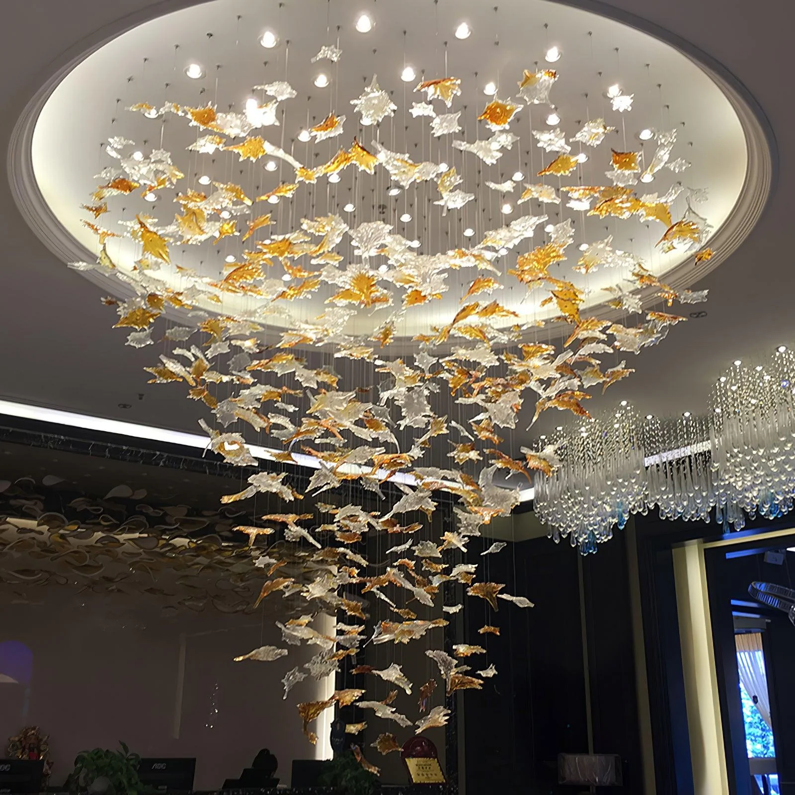 Syraean Multicolor Maple Leaf Crystal Chandelier - Image 15