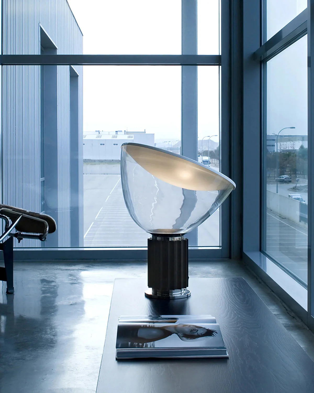 Taccia Modern Glass Table Lamp - Image 23