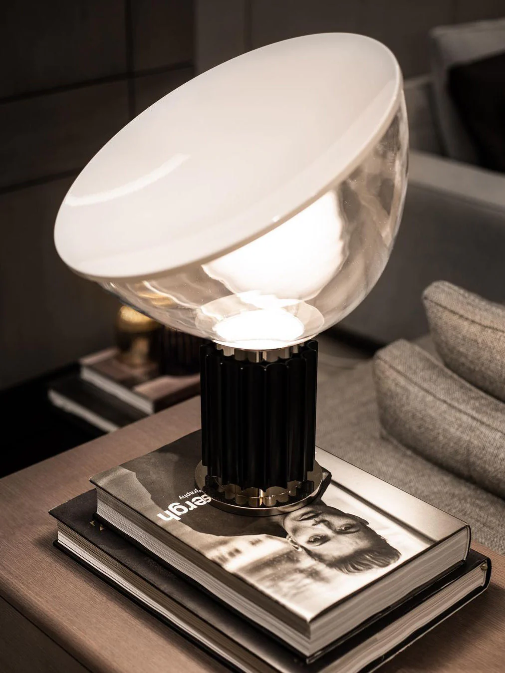 Taccia Modern Glass Table Lamp - Image 3