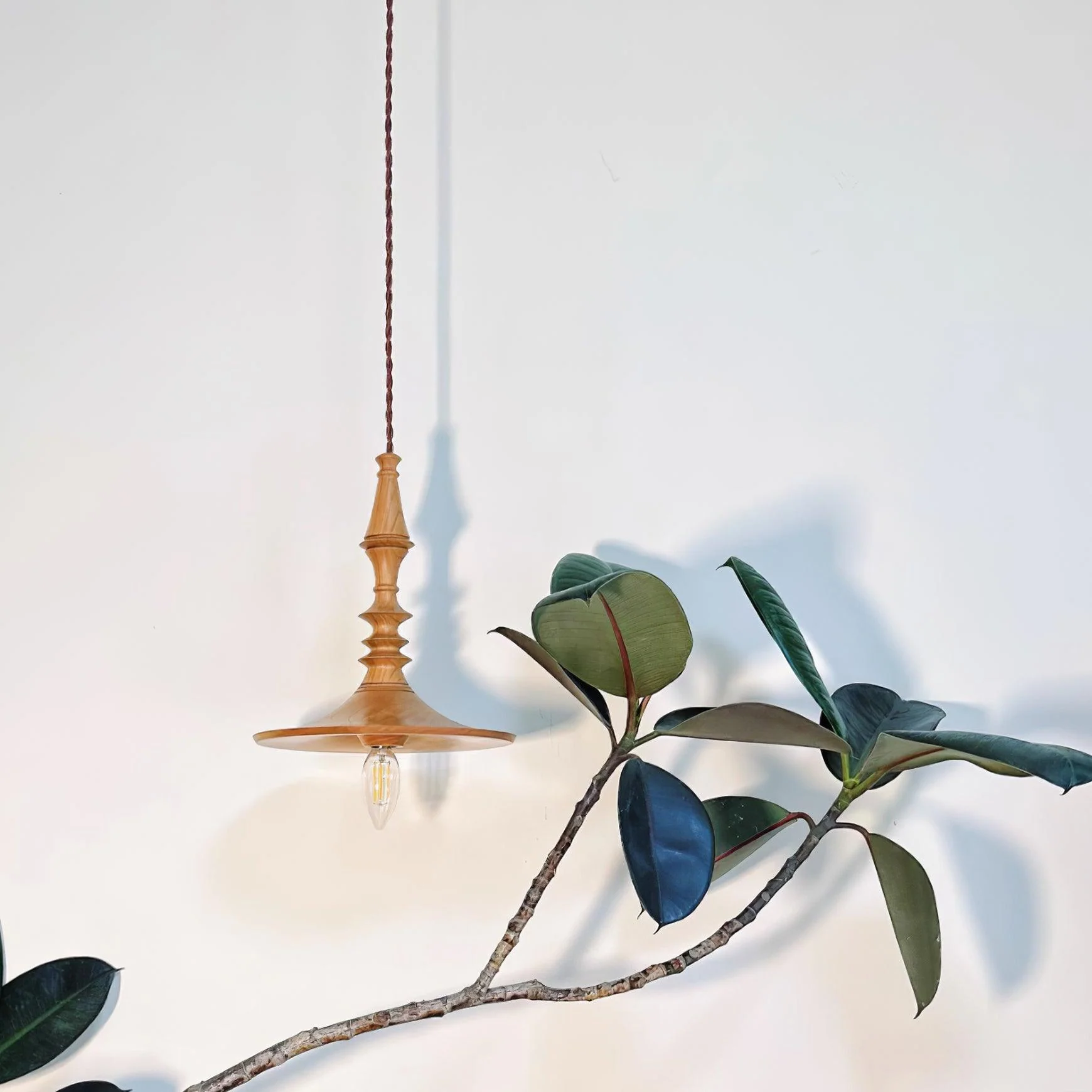 Tessira Wood Industrial Pendant Lamp - Image 50