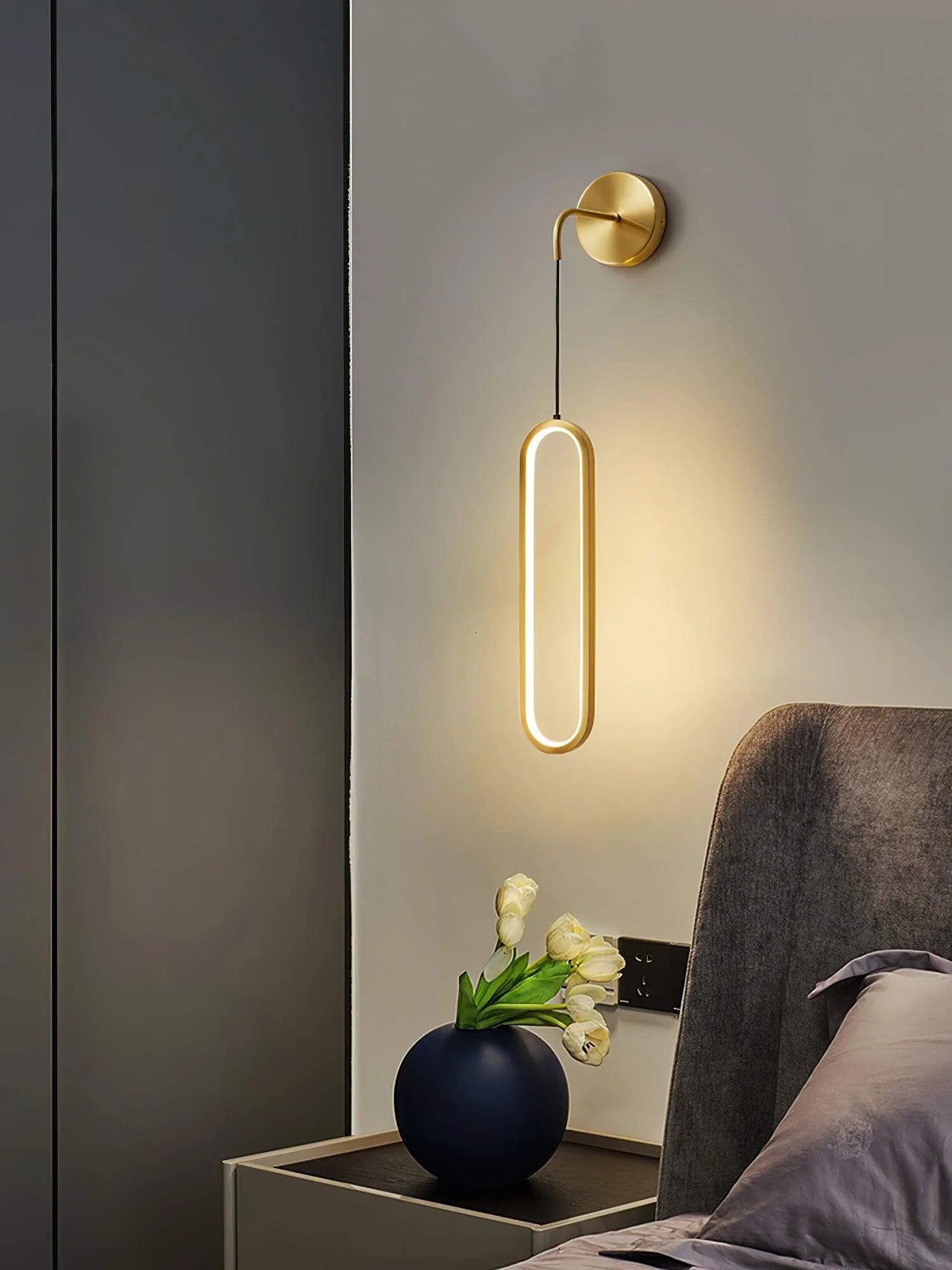 Thomas Minimalist Wall Lamp - Image 11