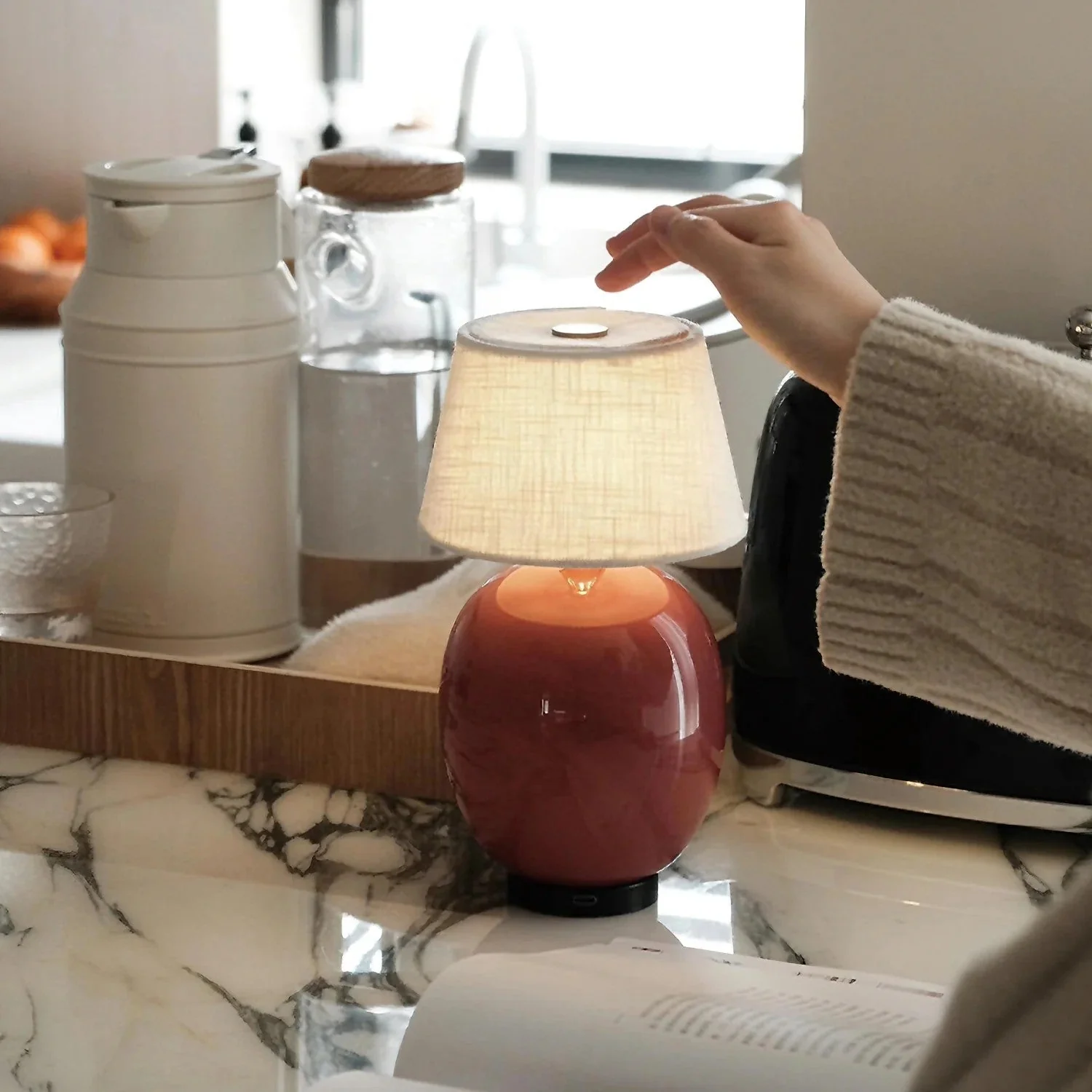 Torso Farmhouse Ceramic Table Lamp - Image 4