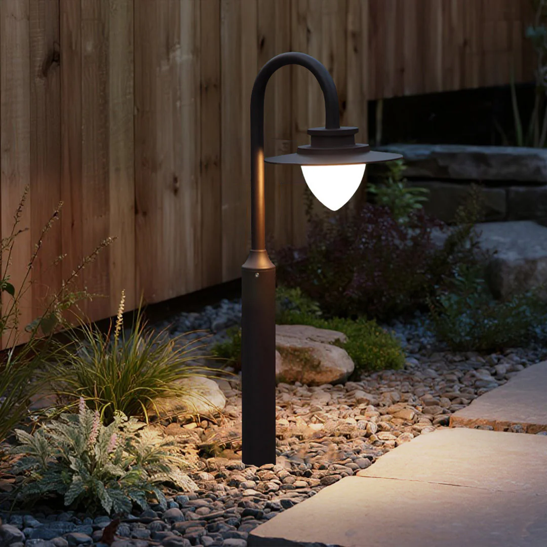 Tower Pole Elegant Minimalist Outdoor Lights - Image 6