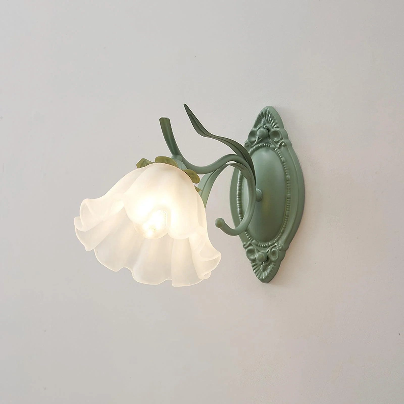 Travis Premium Nordic Art Flared Glass Wall Light - Image 2