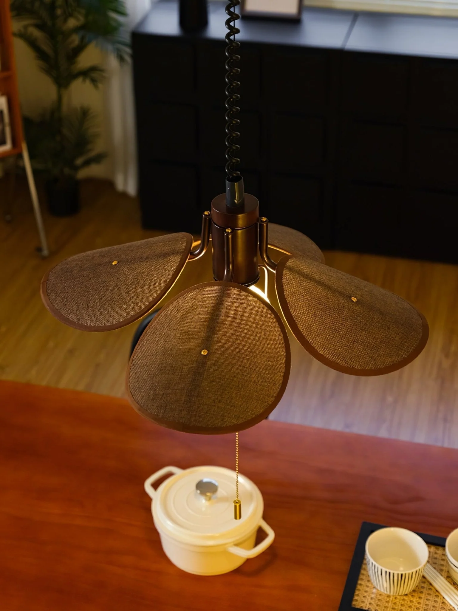 Utalion Traditional Petal Bloom Wood Fabric Pendant Light - Image 11