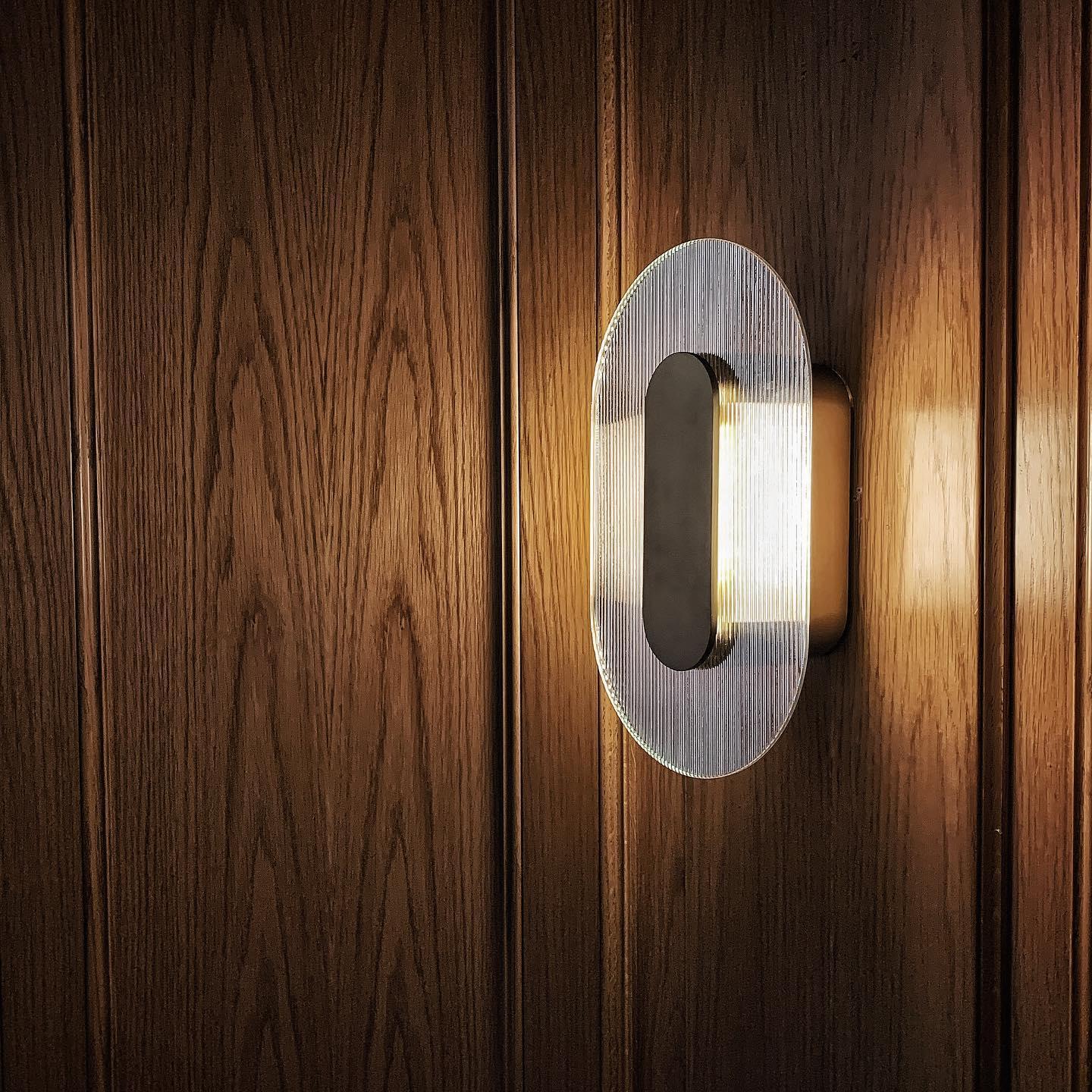 Uvyneth Premium Nordic Art Button Glass Wall Lamp - Image 10