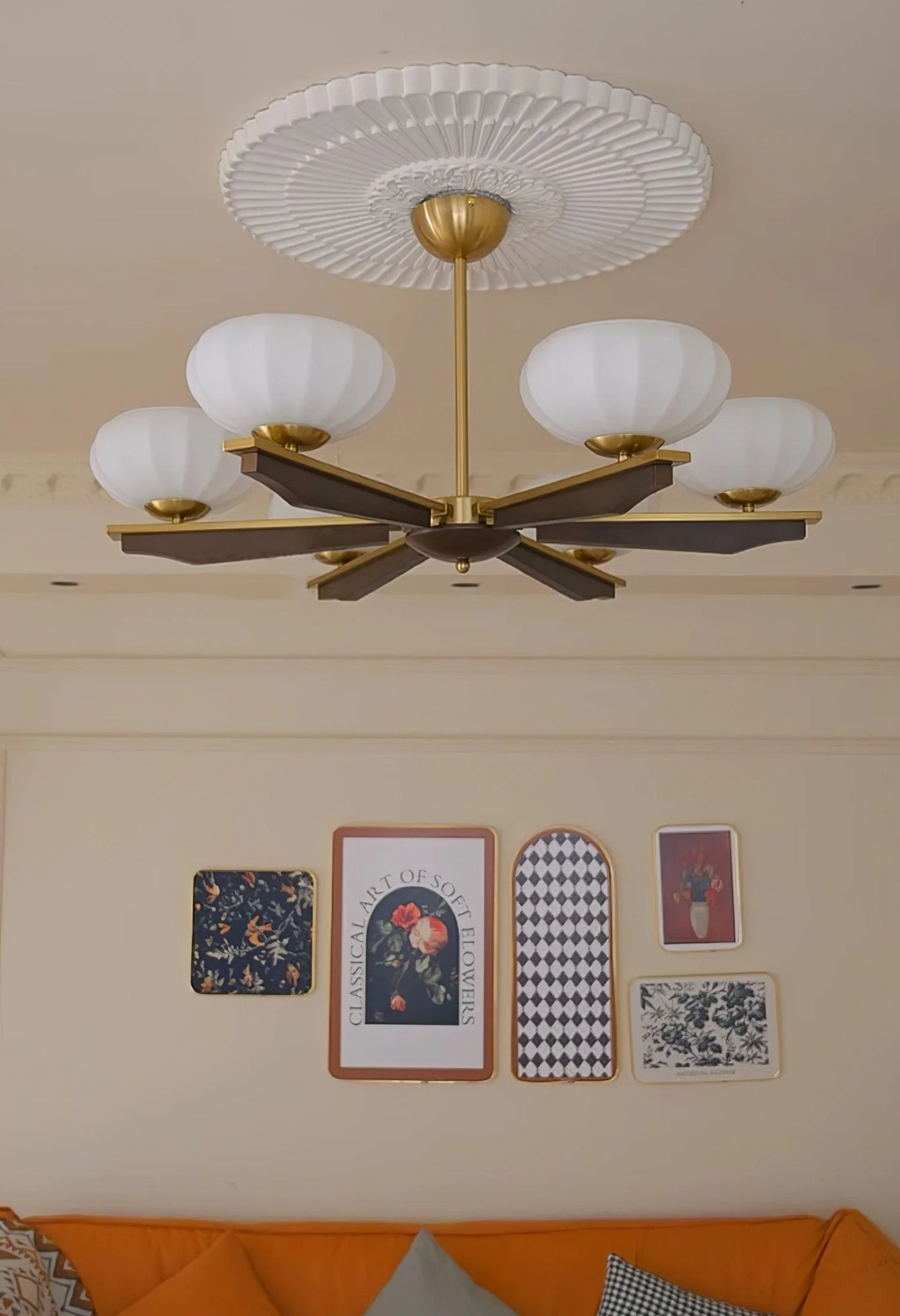 Uzoror Traditional Elegance Vintage Wood Chandelier - Image 11