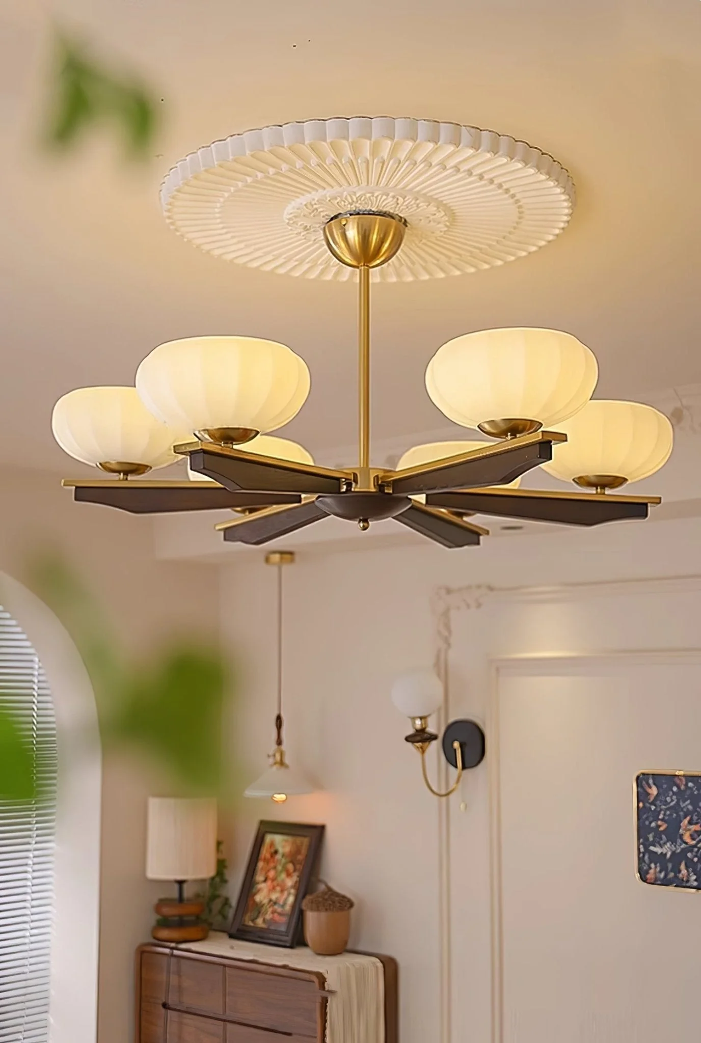 Uzoror Traditional Elegance Vintage Wood Chandelier - Image 14