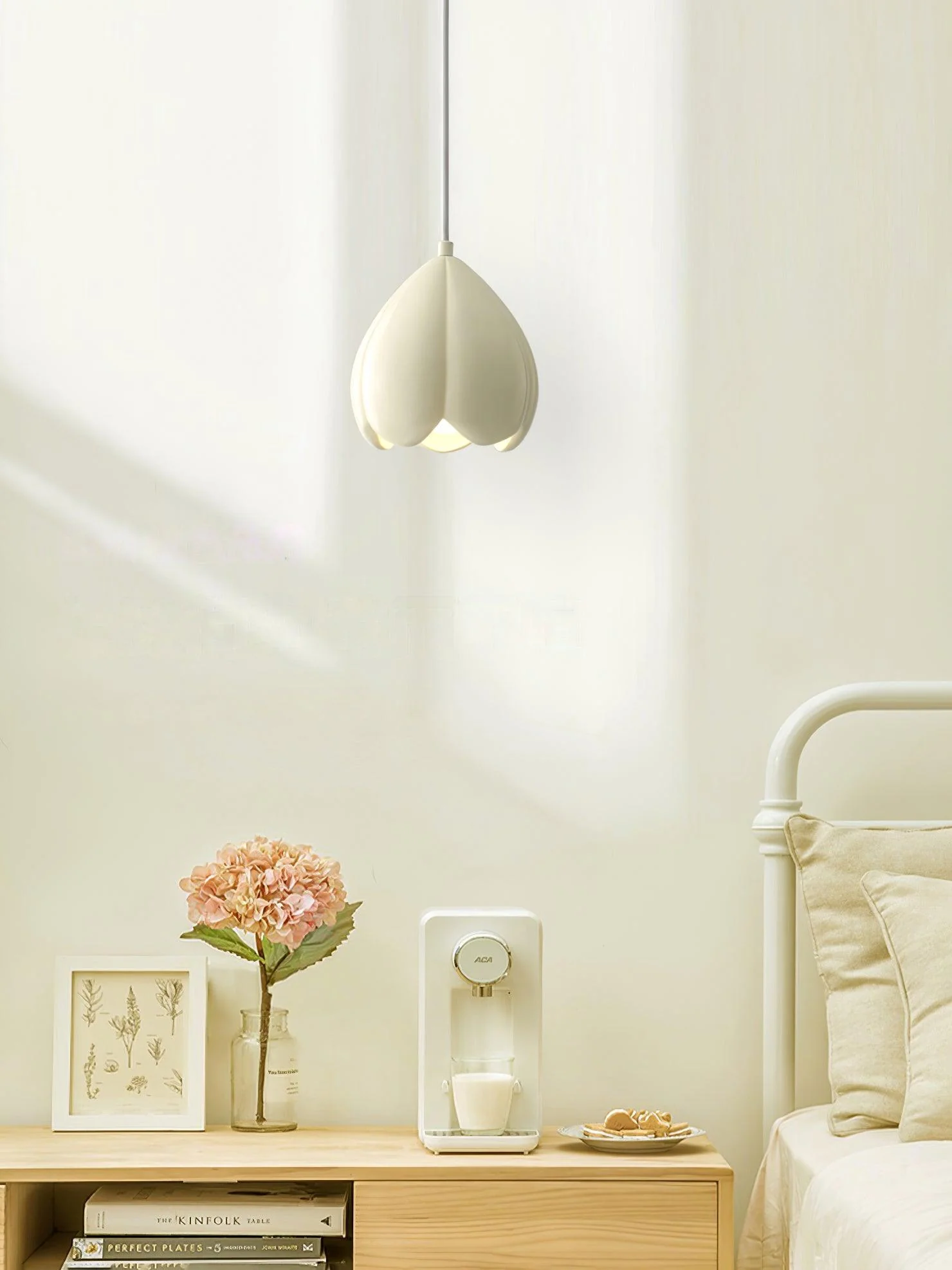 Velara Resin Artistic Pendant Lamp - Image 11