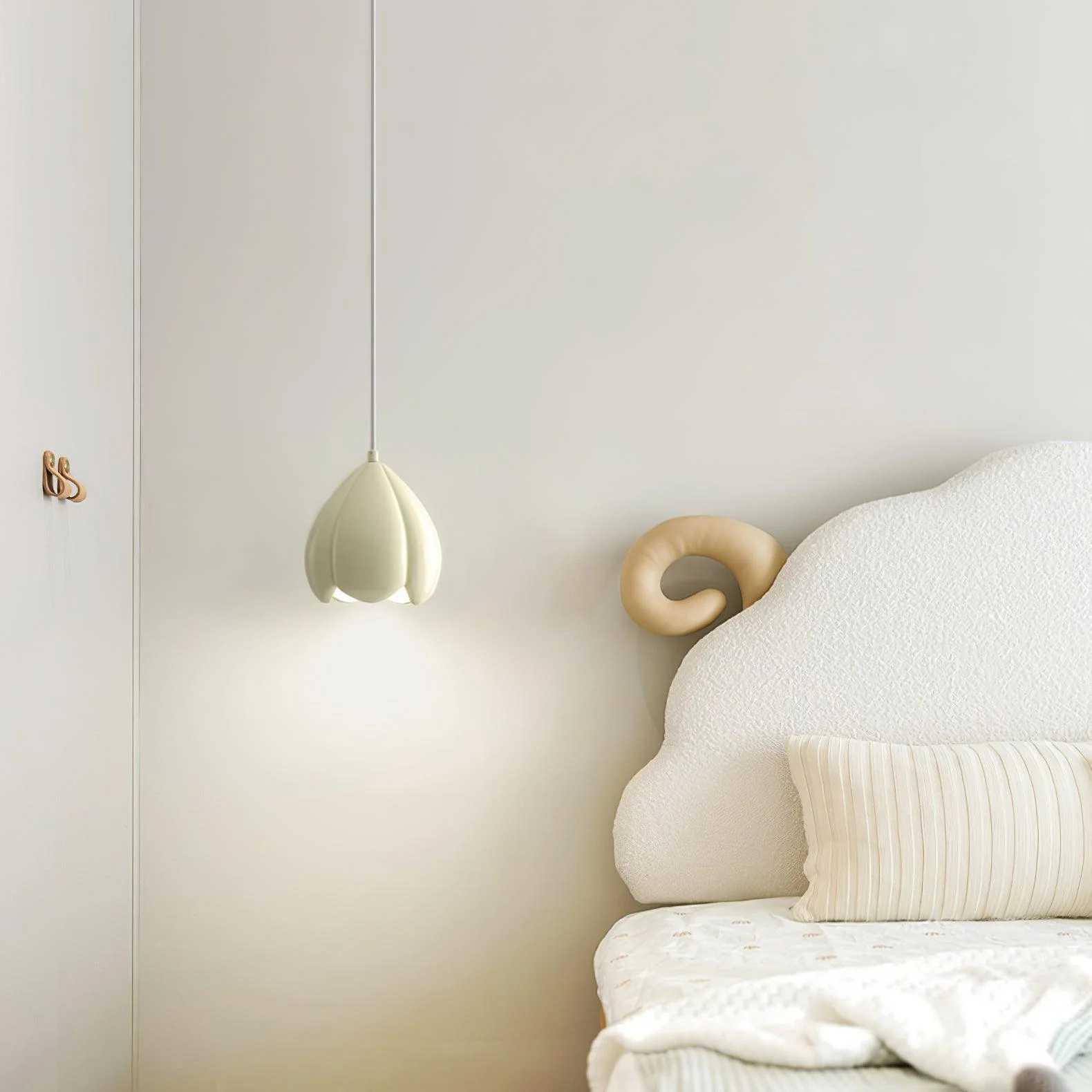 Velara Resin Artistic Pendant Lamp - Image 13