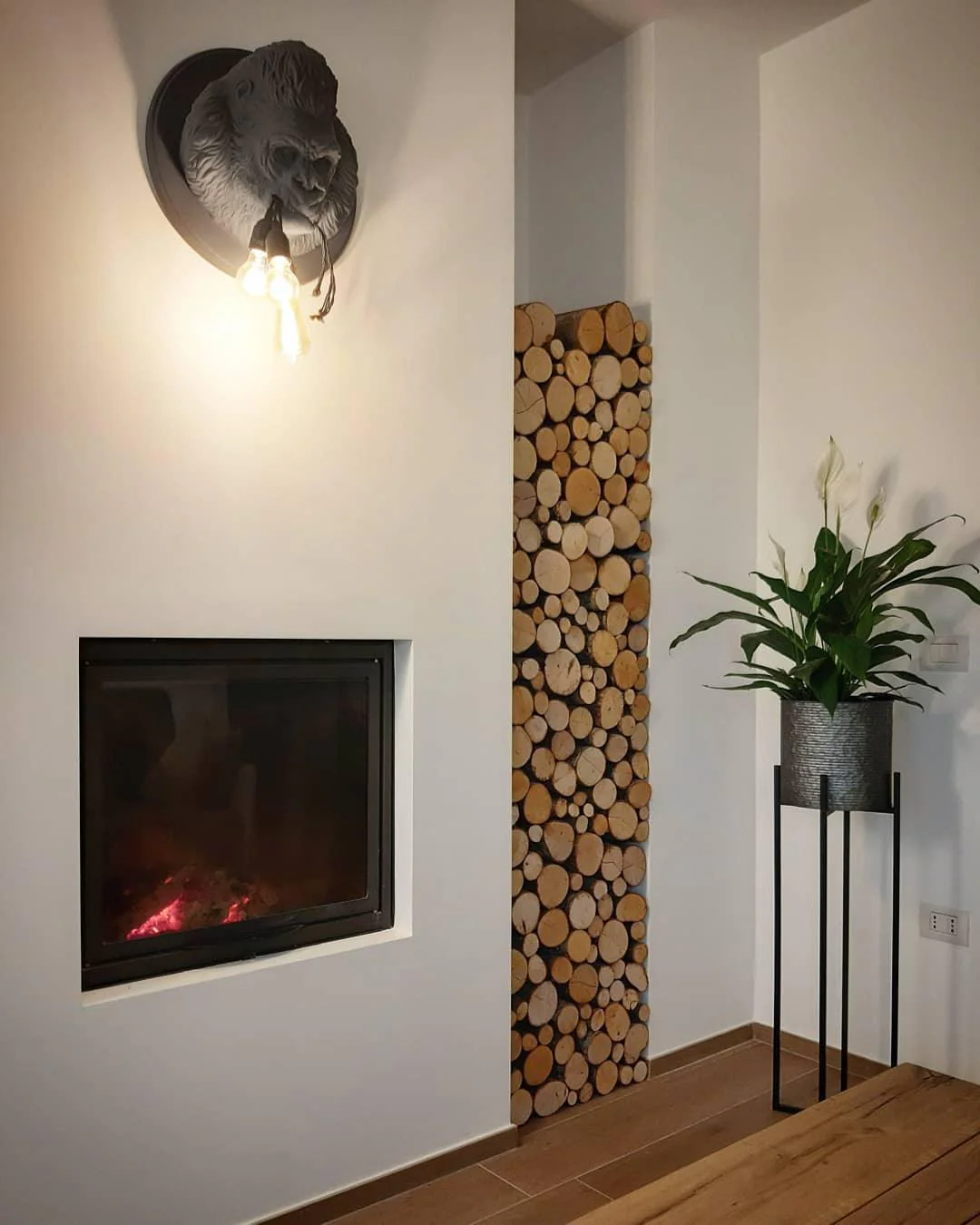 Veleda Premium Elegance Resin Sconce Wall Lamp - Image 15