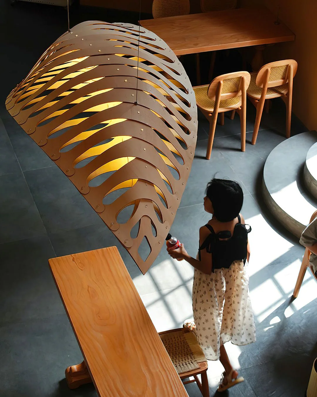 Veliren Leaf Wood Pendant Light - Image 18