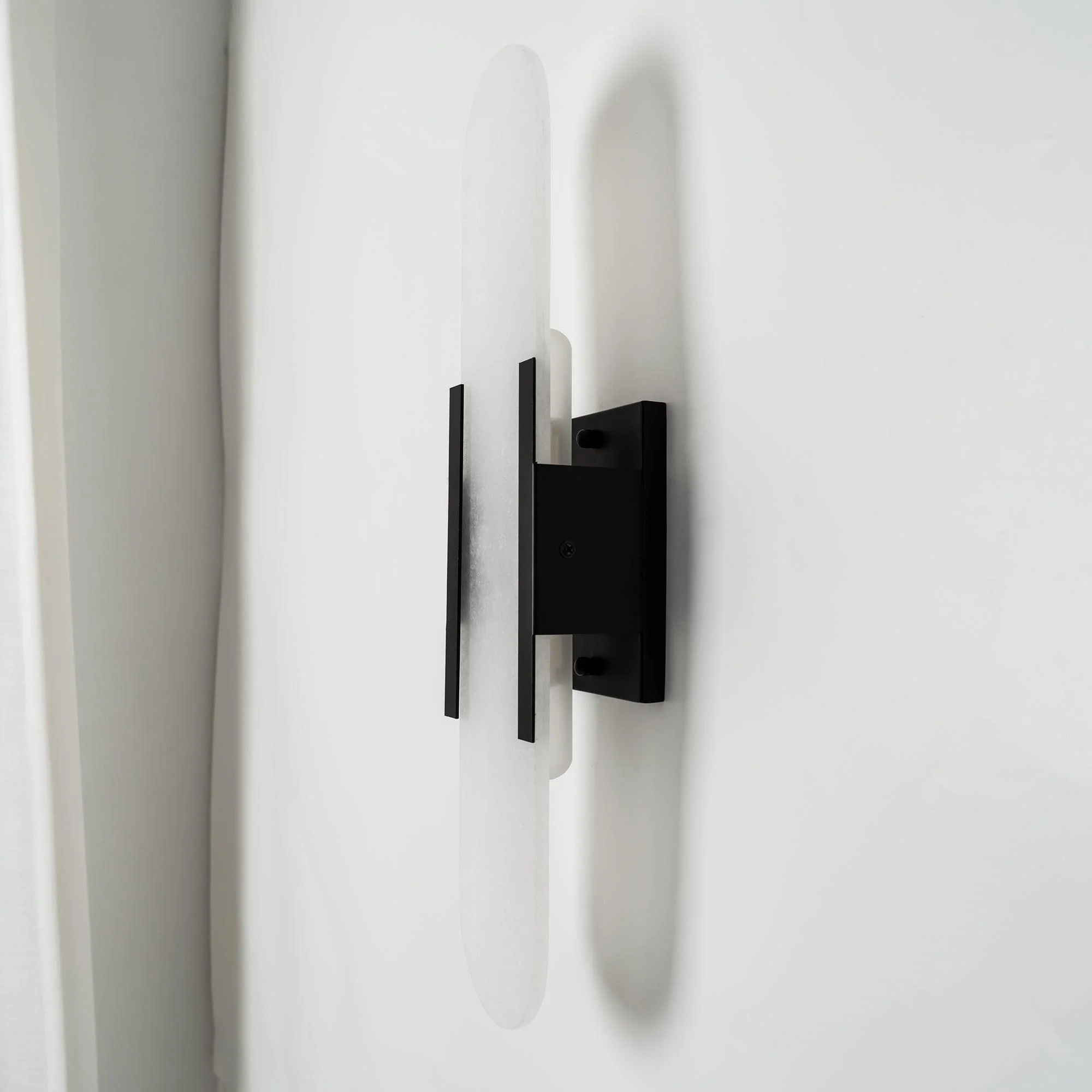 Veo Luxury Alabaster Wall Lamp - Image 26