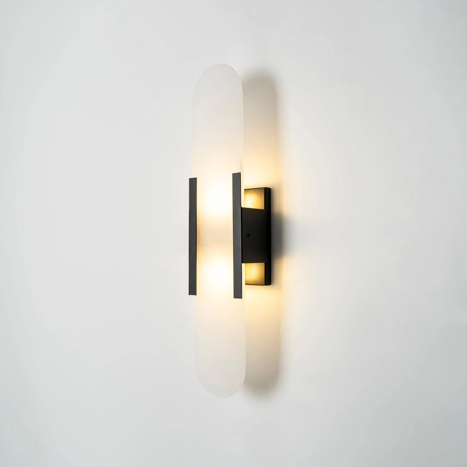 Veo Luxury Alabaster Wall Lamp - Image 30