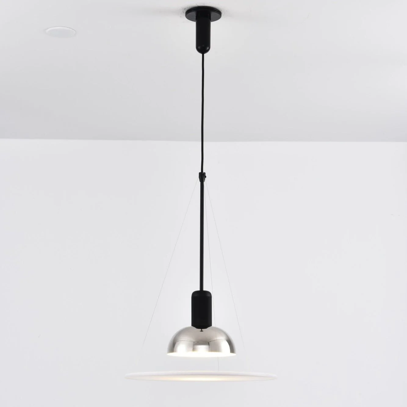 Vero Flying Saucer Pendant Light - Image 29