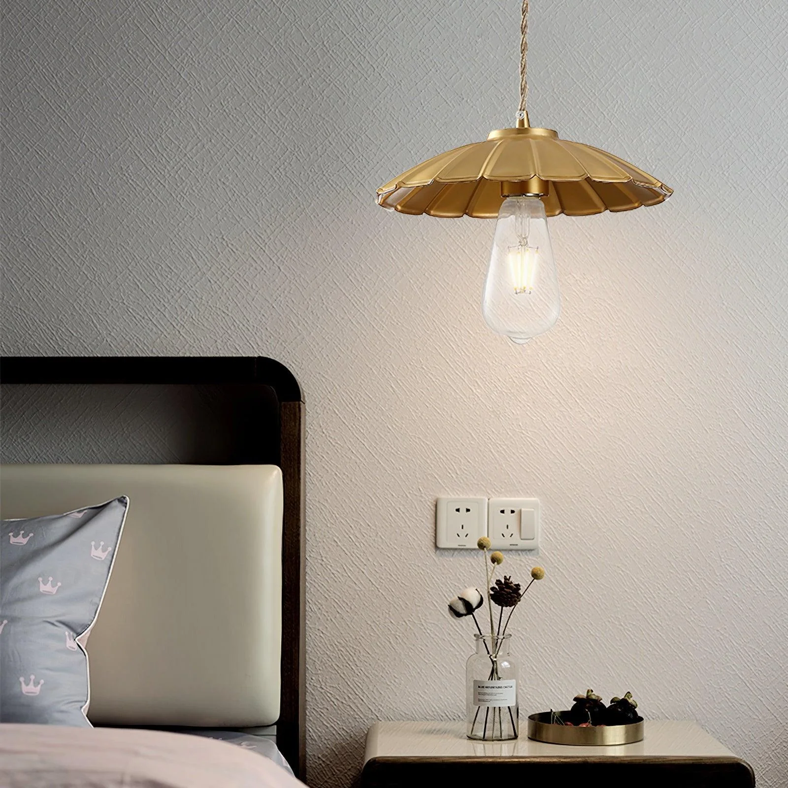 Verona Brass Pendant Lamp - Image 12