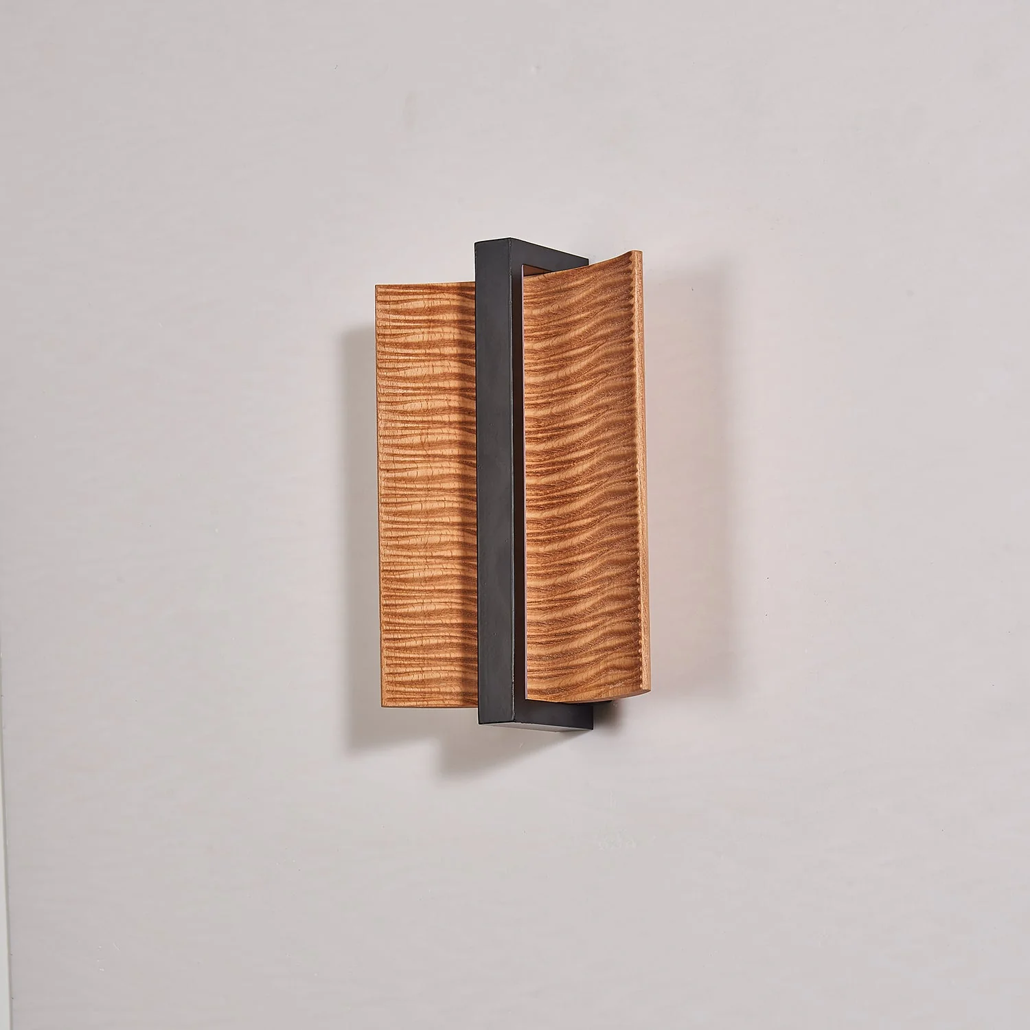 Vevinir Premium Nordic Art Wood Wall Light - Image 15
