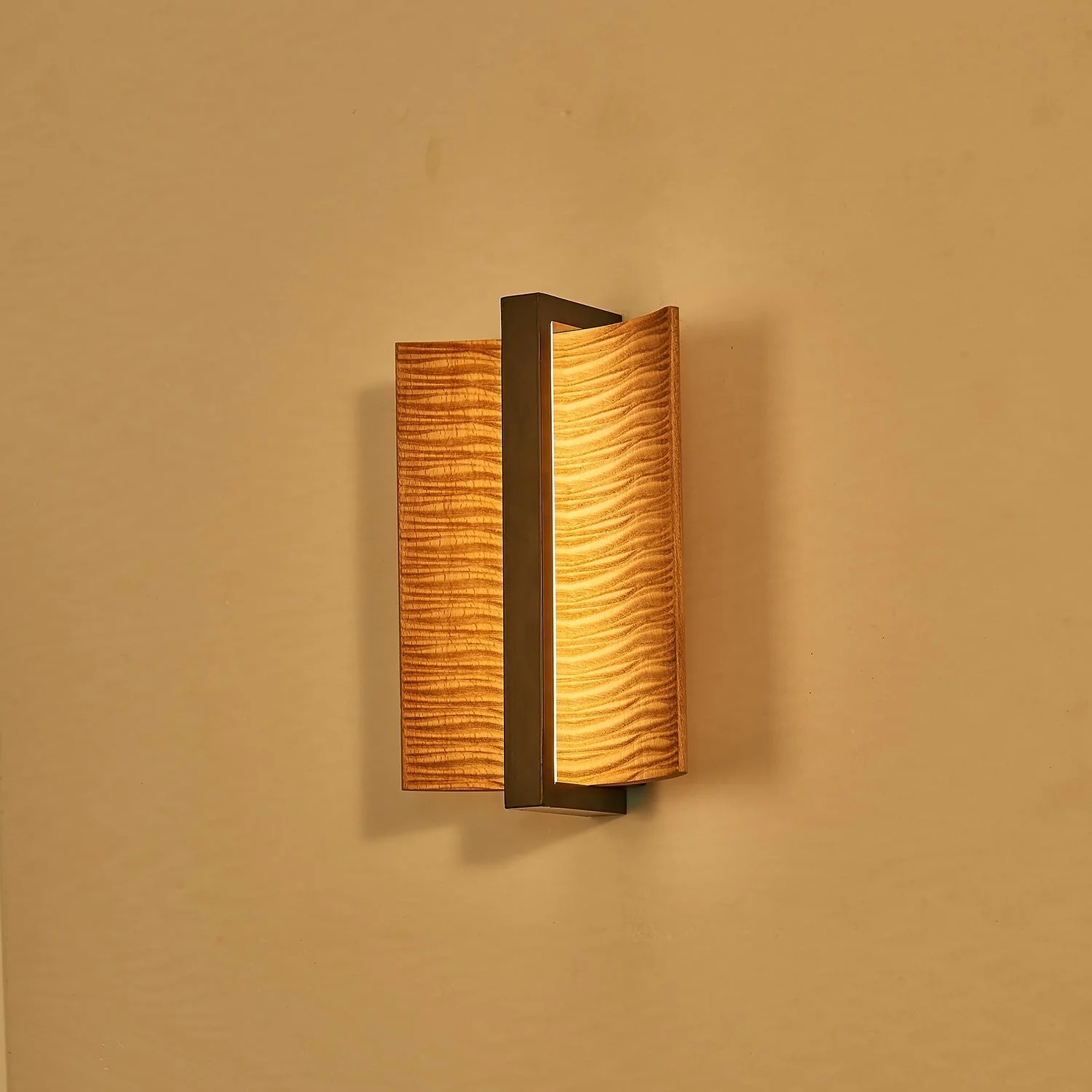 Vevinir Premium Nordic Art Wood Wall Light - Image 16