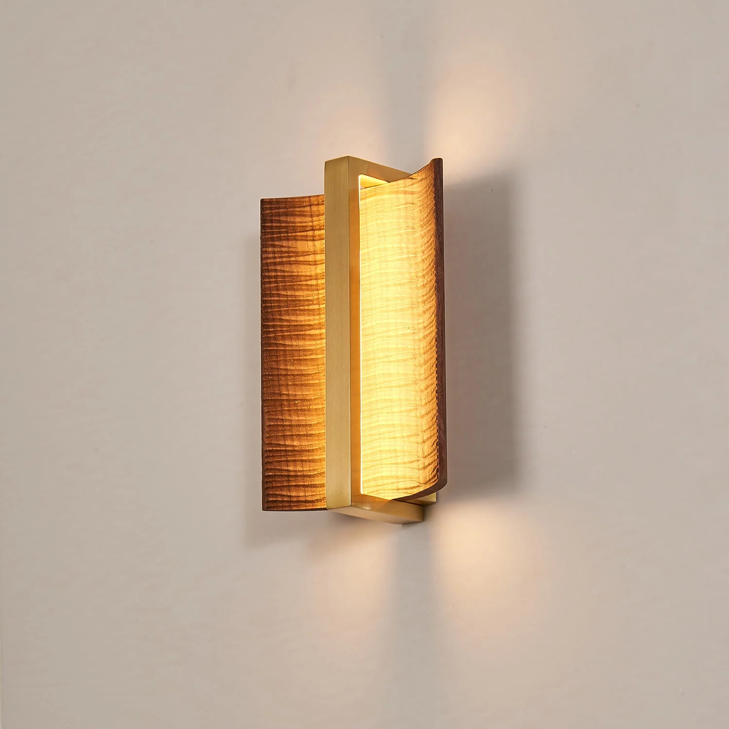 Vevinir Premium Nordic Art Wood Wall Light - Image 4