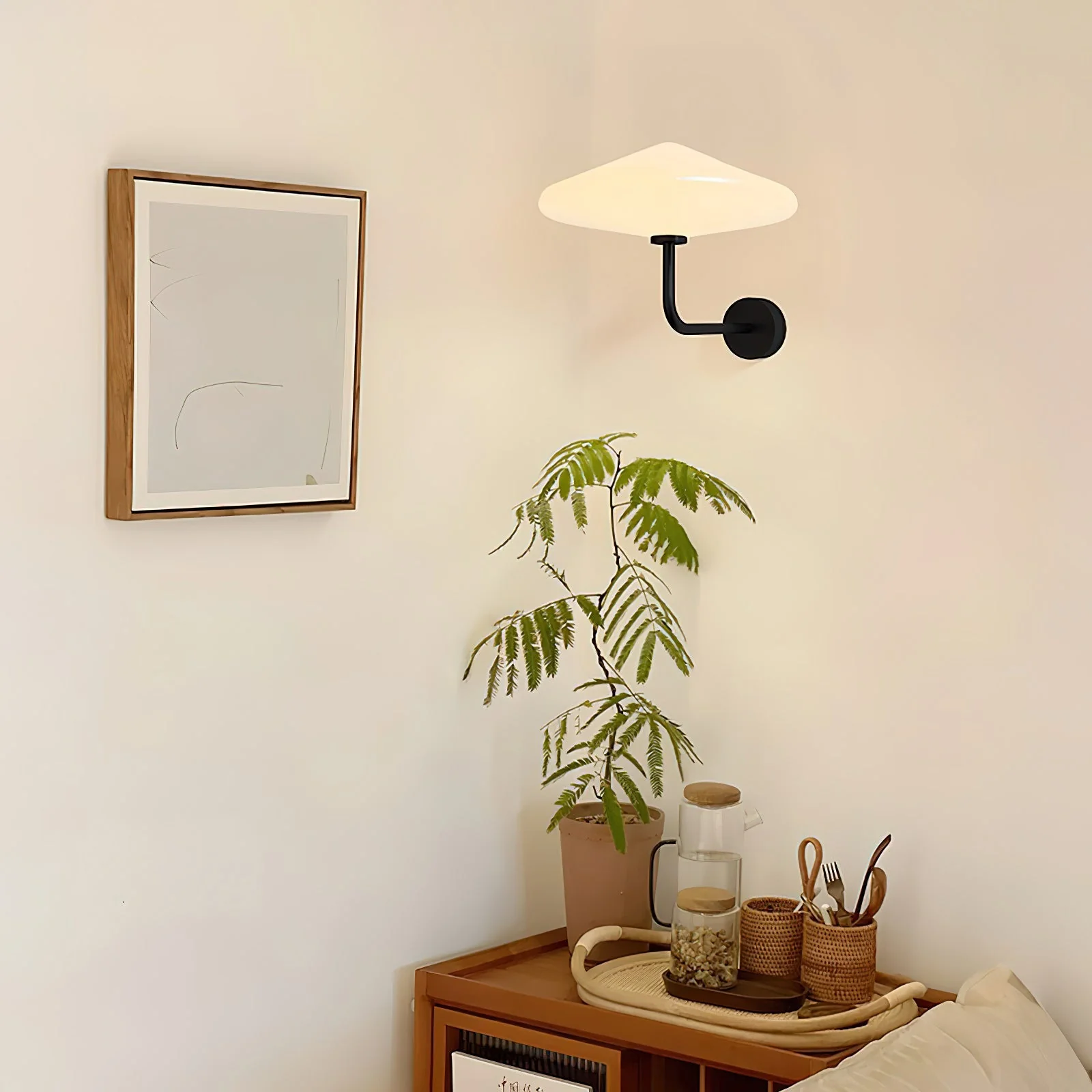Vibla Modern Glass Wall Light - Image 3