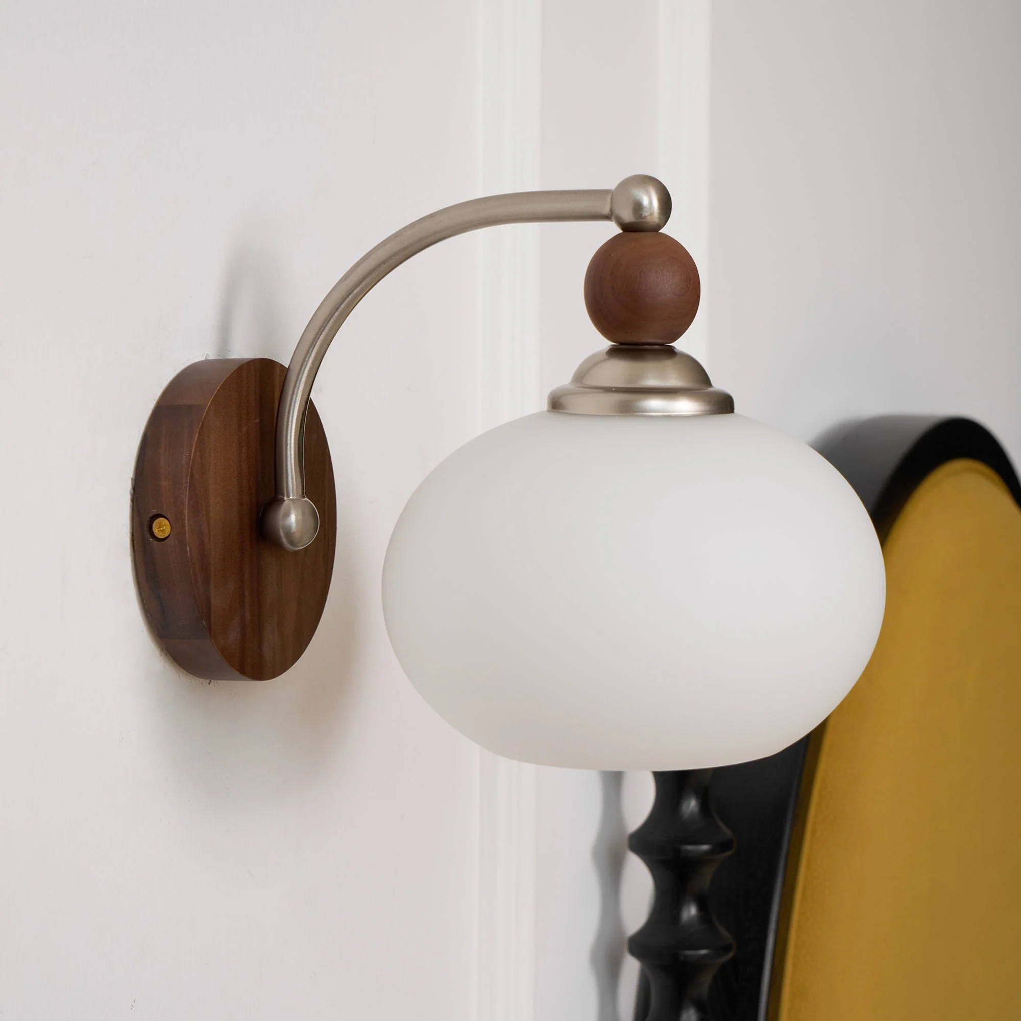 Vicare Premium Nordic Art Glass Wall Lamp - Image 10