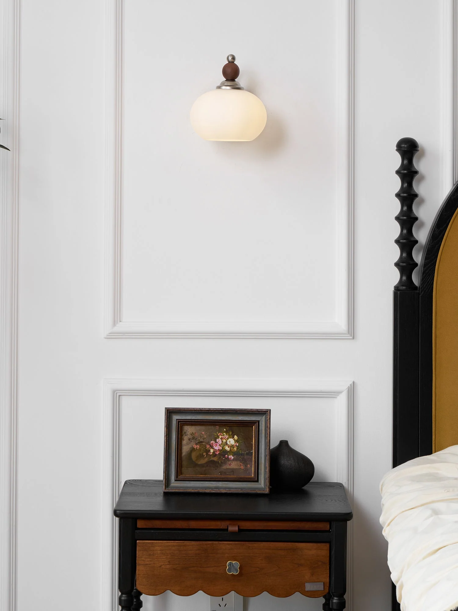 Vicare Premium Nordic Art Glass Wall Lamp - Image 17