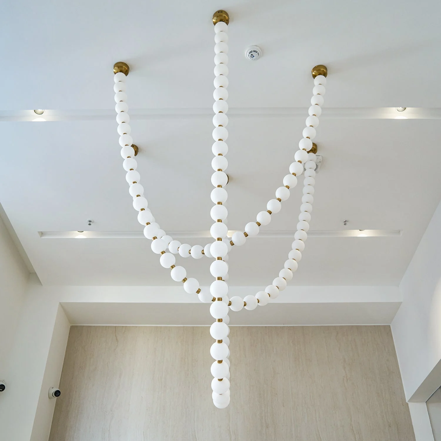 Vicariel Pearl Necklace Balls Glass Chandelier - Image 18