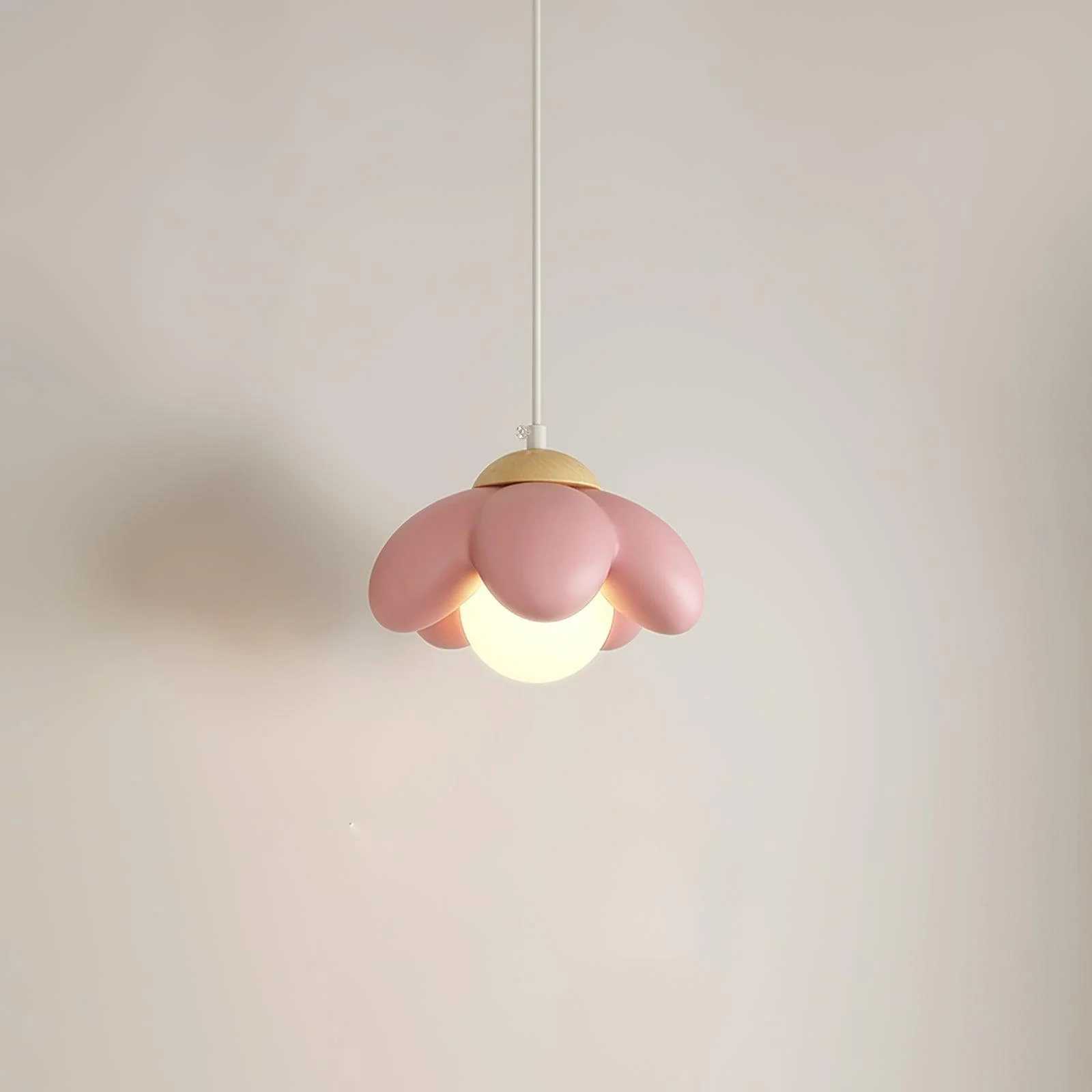 Virelithce Resin Cozy Artistic Pendant Lamp - Image 3