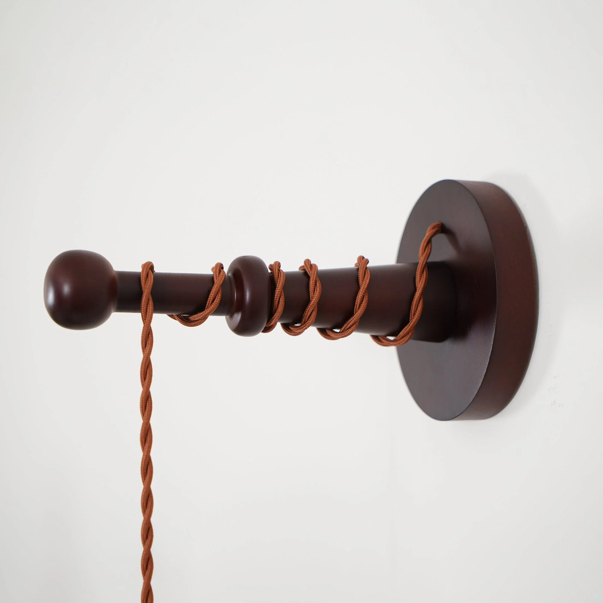 Vitheos Elegance Natural Walnut Wood Wall Lamp - Image 17