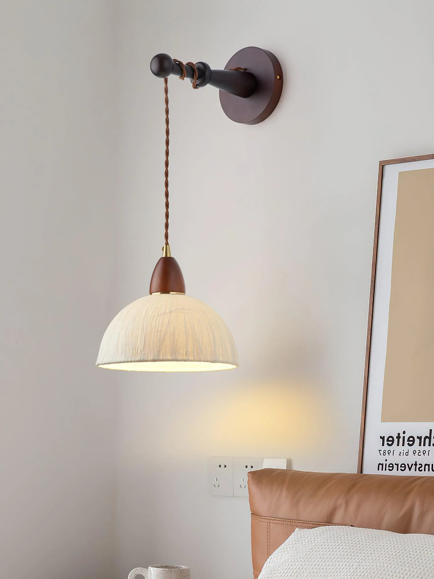 Vitheos Elegance Natural Walnut Wood Wall Lamp - Image 2