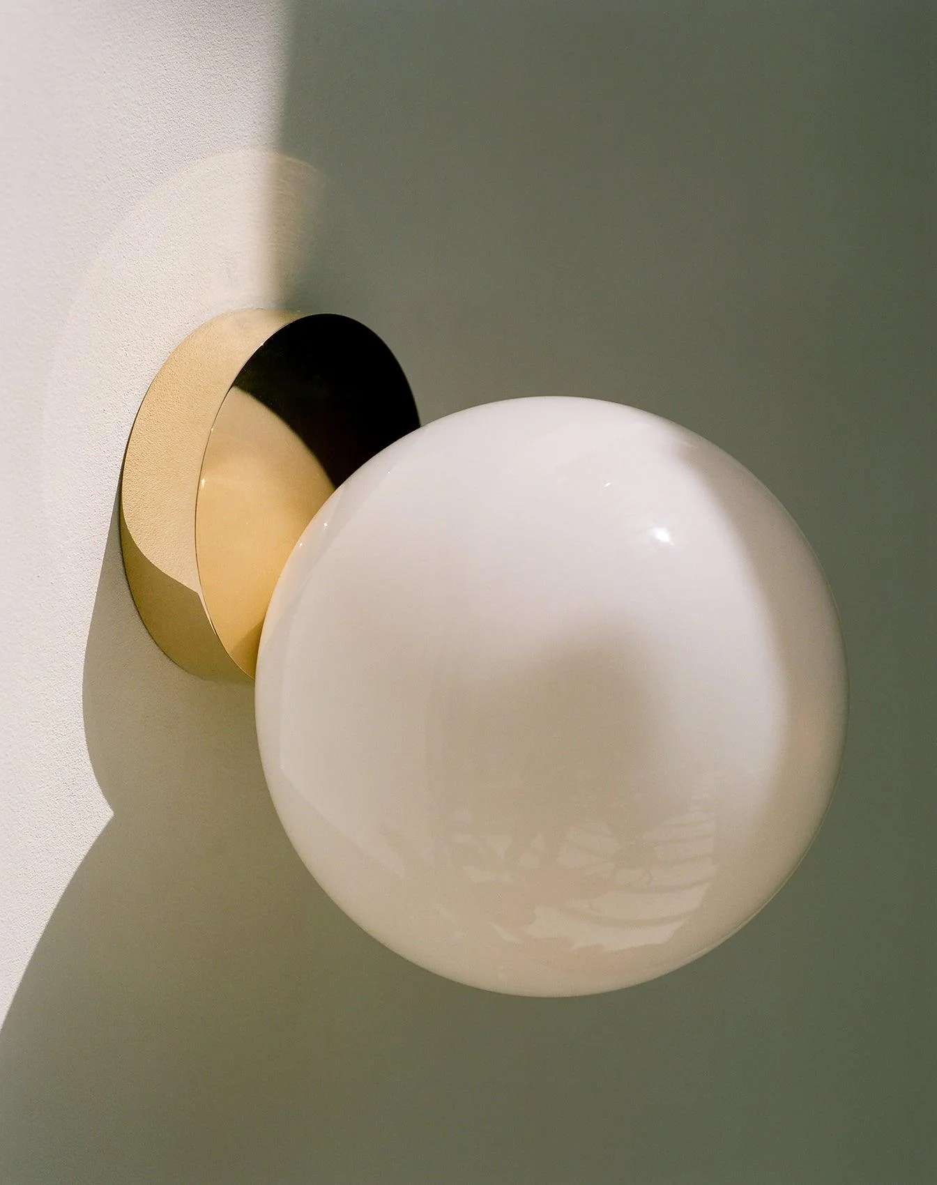 Vivinia Modern Minimalist Wall Lamp - Image 26