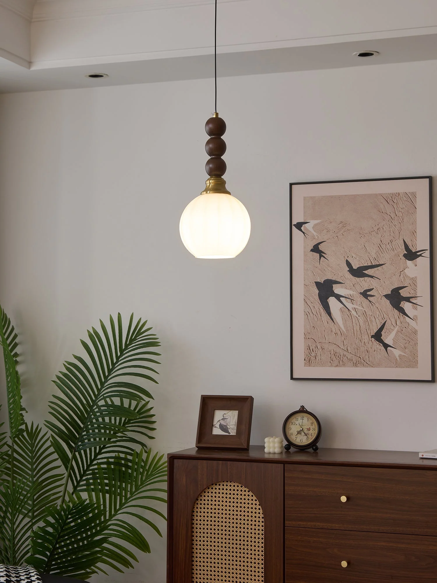 Vothaila Traditional Elegance Vintage Glass Wood Pendant Light - Image 11