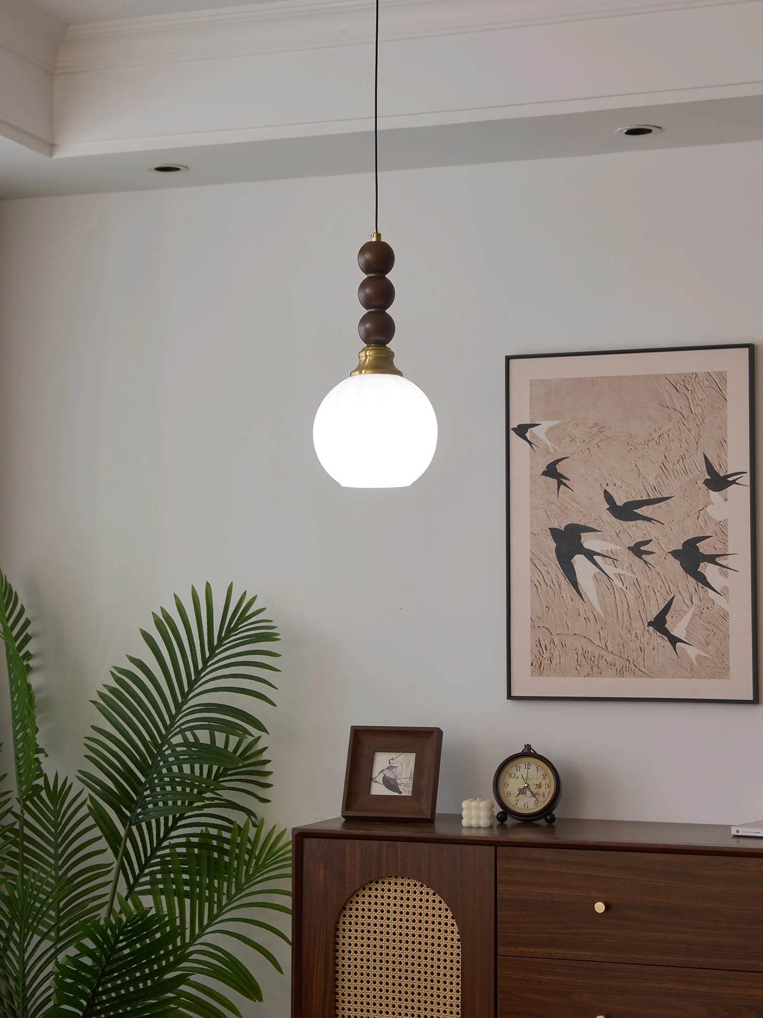 Vothaila Traditional Elegance Vintage Glass Wood Pendant Light - Image 13