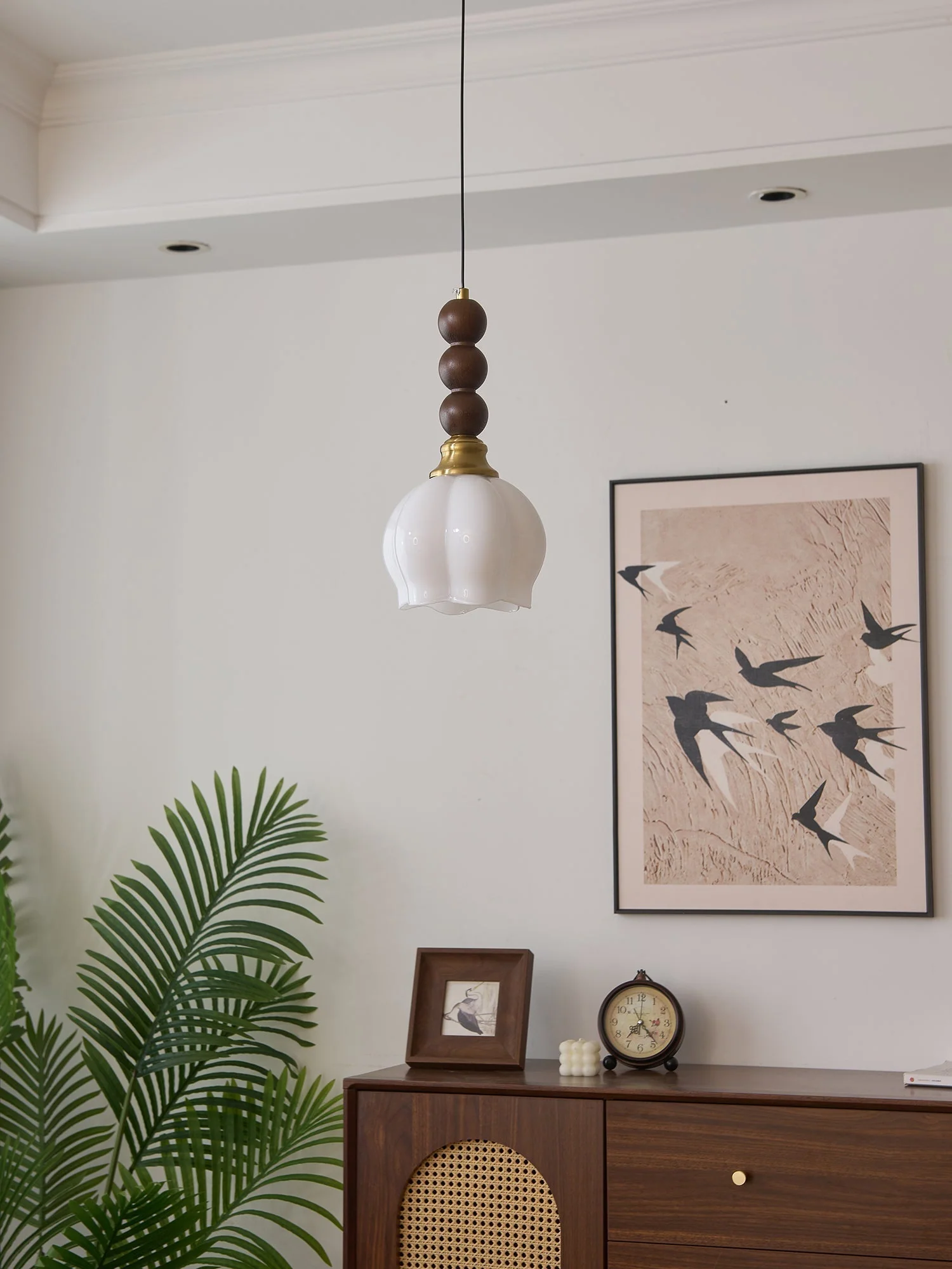 Vothaila Traditional Elegance Vintage Glass Wood Pendant Light - Image 17