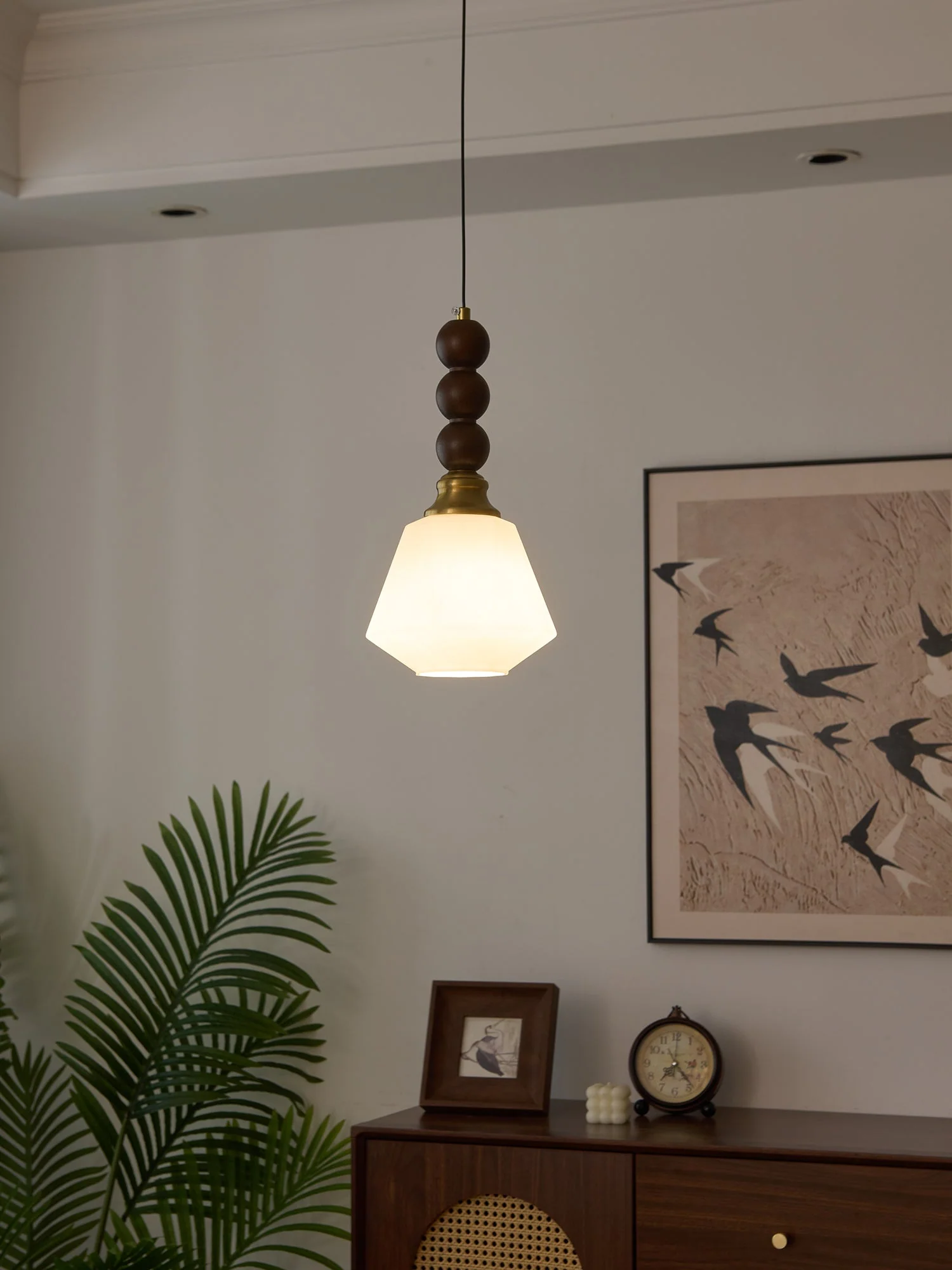 Vothaila Traditional Elegance Vintage Glass Wood Pendant Light - Image 25