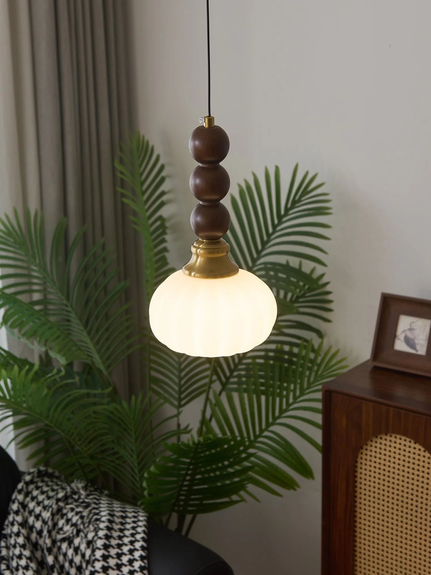 Vothaila Traditional Elegance Vintage Glass Wood Pendant Light - Image 35