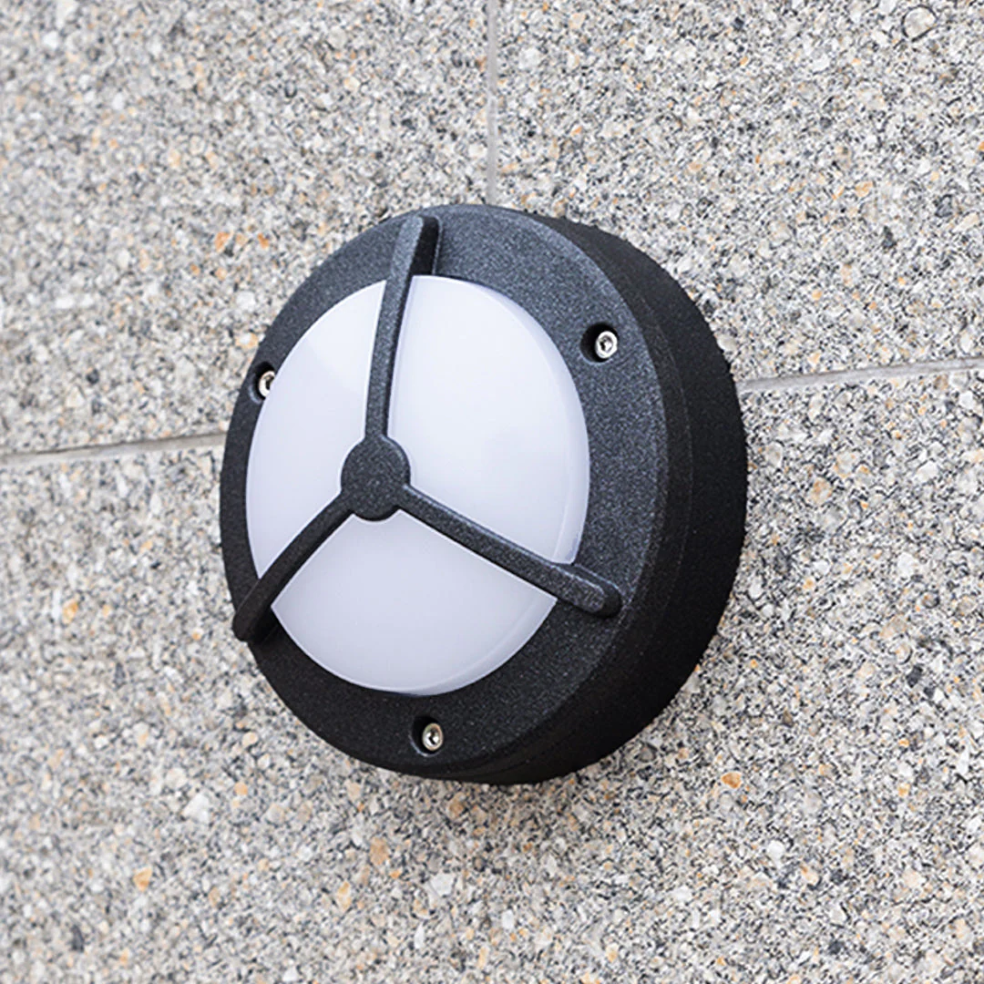 Weaver Minimalist Trisection Outdoor Wall Light - Image 8