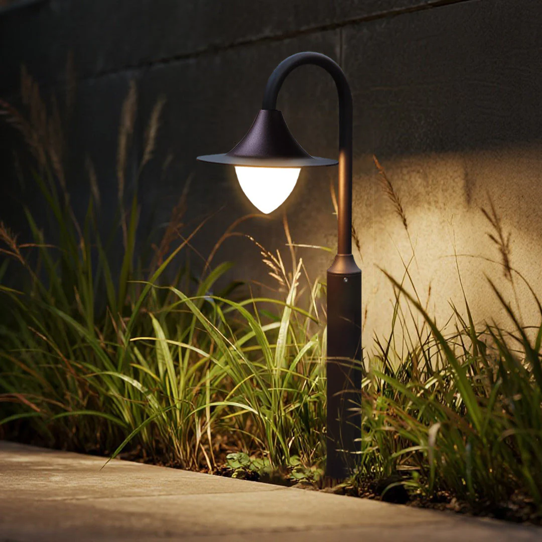 Woody Minimalist Elegance Outdoor Path Light - Image 4