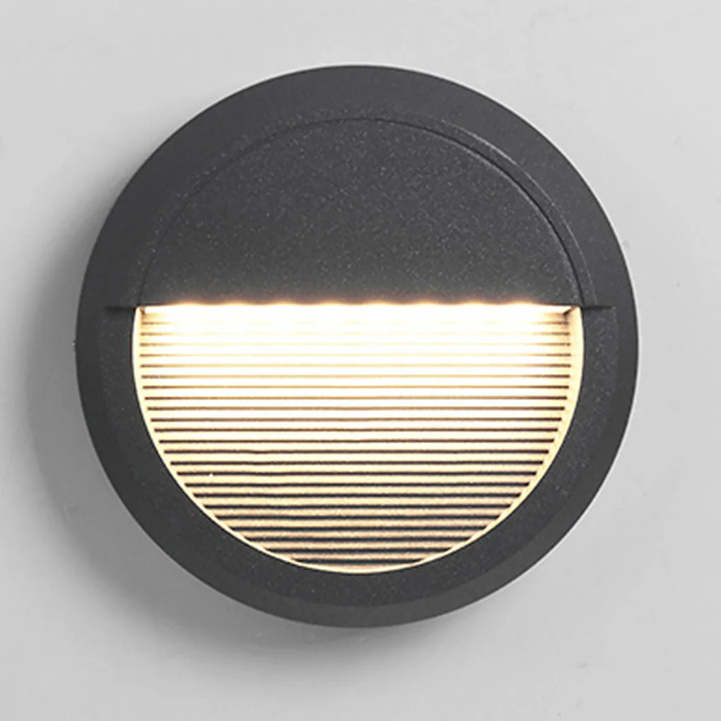 Wyan LED Corner Courtyard Outdoor Step Lights - Image 15