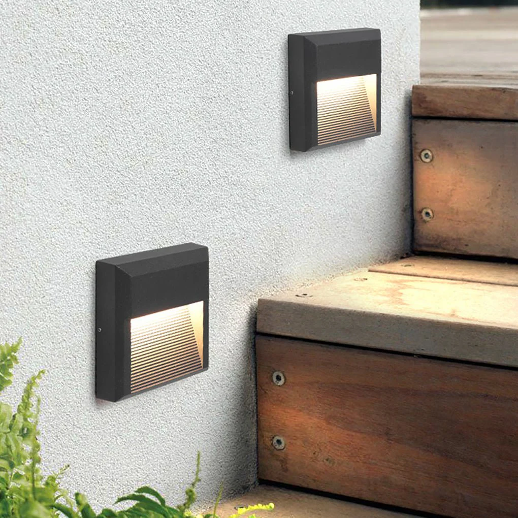 Wyan LED Corner Courtyard Outdoor Step Lights - Image 8