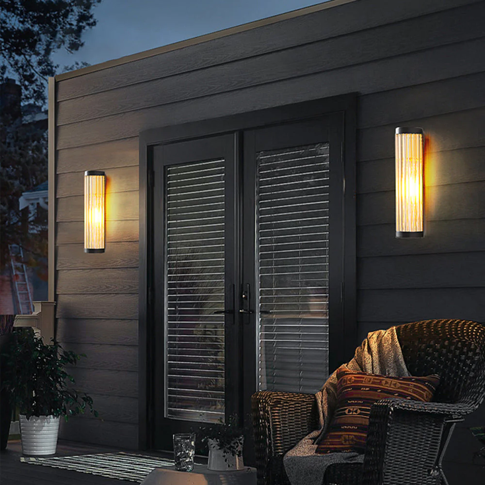 Yoru Modern Semi-Cylindrical Metal/Glass Outdoor Wall Lamp, Black - Image 2