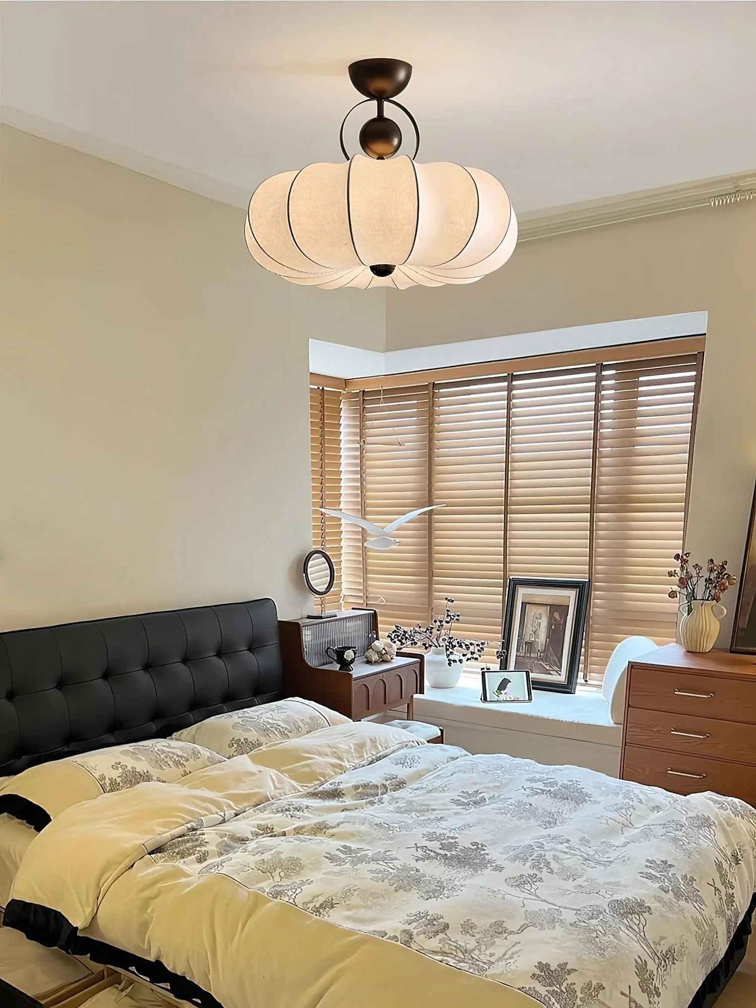 Yunshui Petal Fabric Bronze Pendant Light - Image 13
