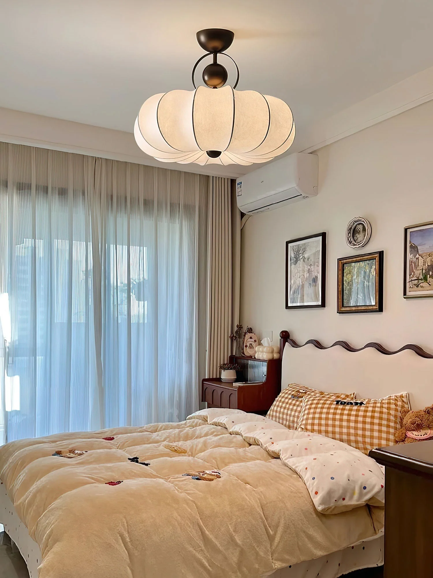 Yunshui Petal Fabric Bronze Pendant Light - Image 8