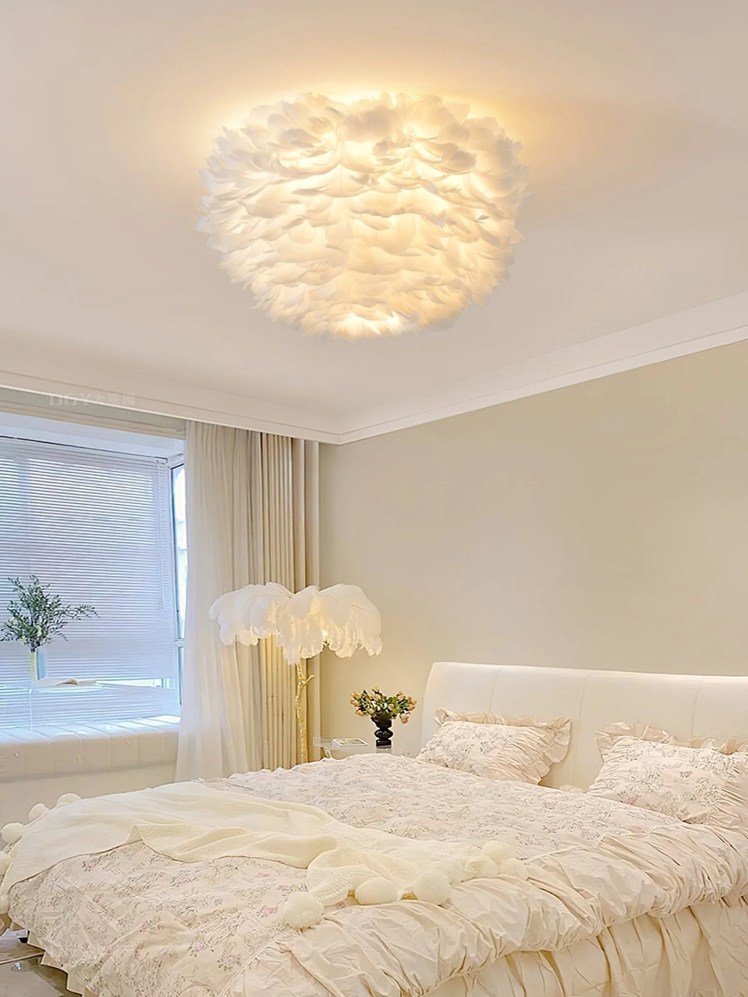 Zalore Premium Nordic Art Feathered Ceiling Lamp - Image 27