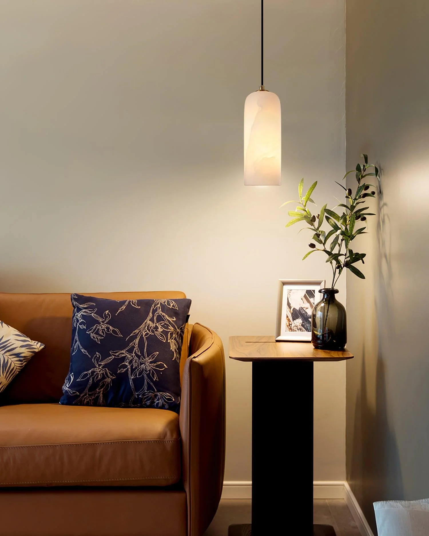 Zashayra Cylindrical Alabaster Pendant Light - Image 38