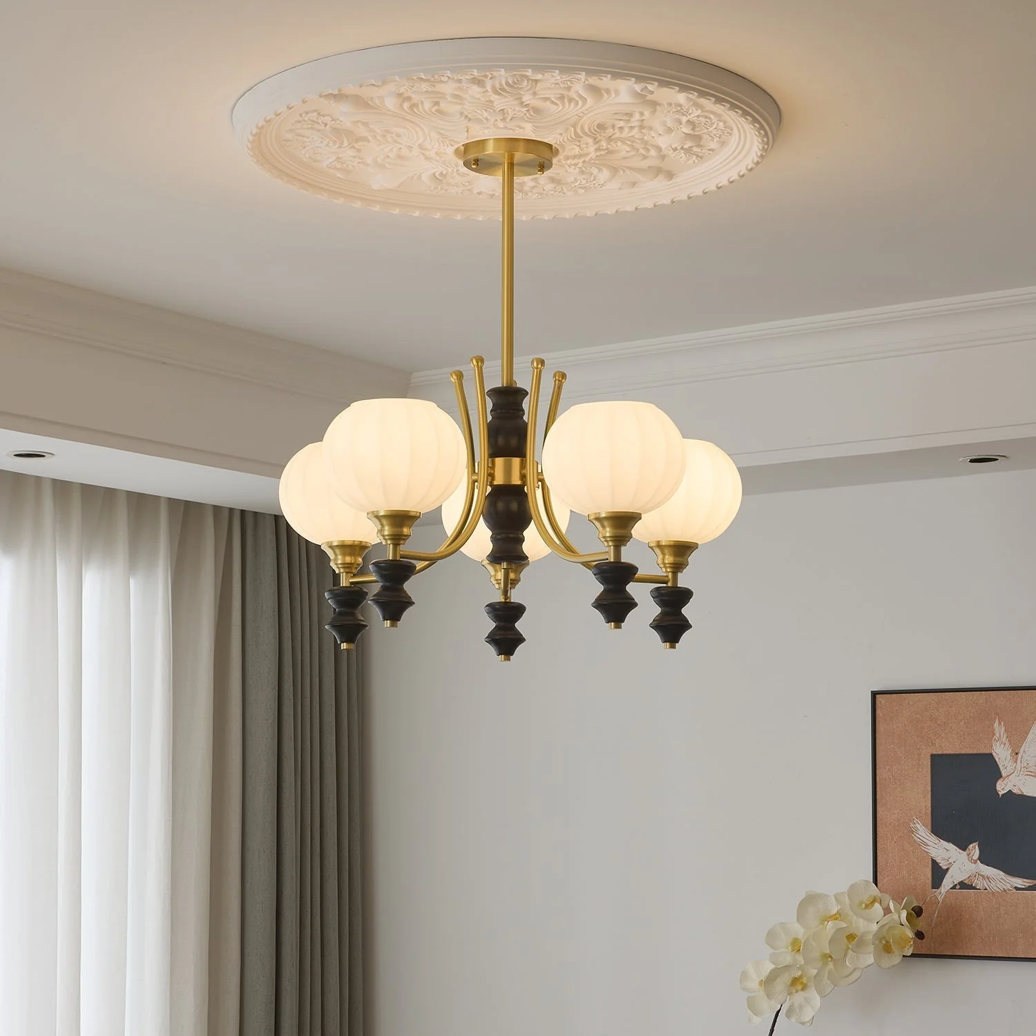 Zavenen Traditional Elegance Vintage Brass Wood Chandelier - Image 16