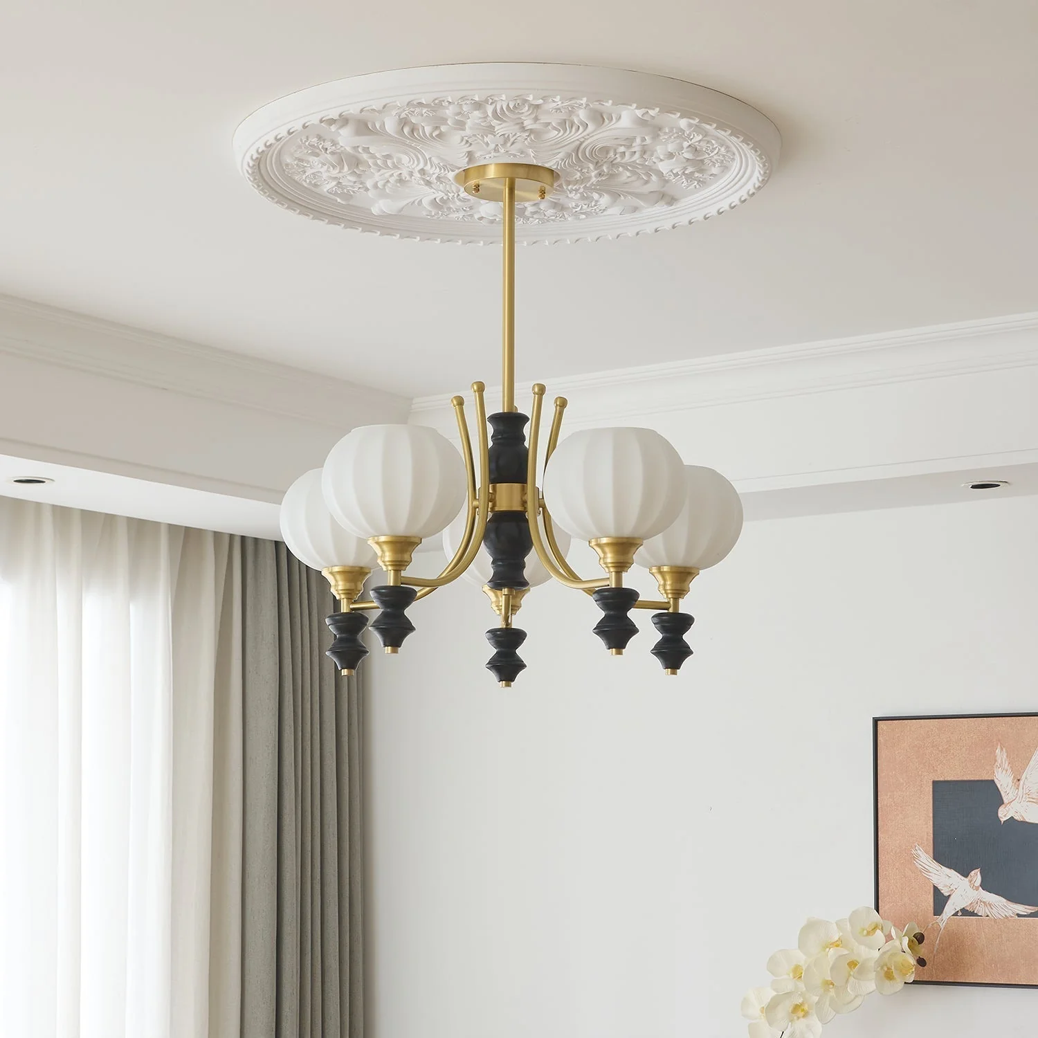 Zavenen Traditional Elegance Vintage Brass Wood Chandelier - Image 17